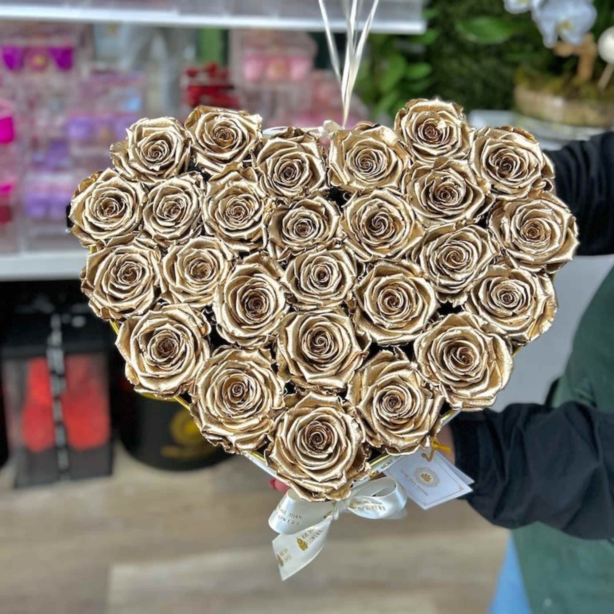 Heart Box Eternity Roses: We stopped the clock for our preserved roses