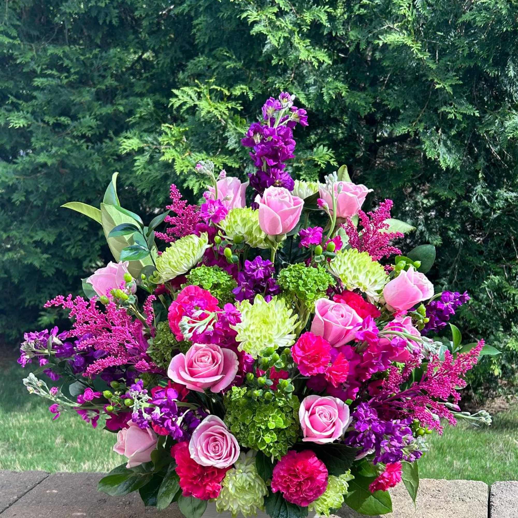 Fresh flower arrangement along fine foliage.
WHITEWASHED WOODEN BOX
Place your Order Online Monday
