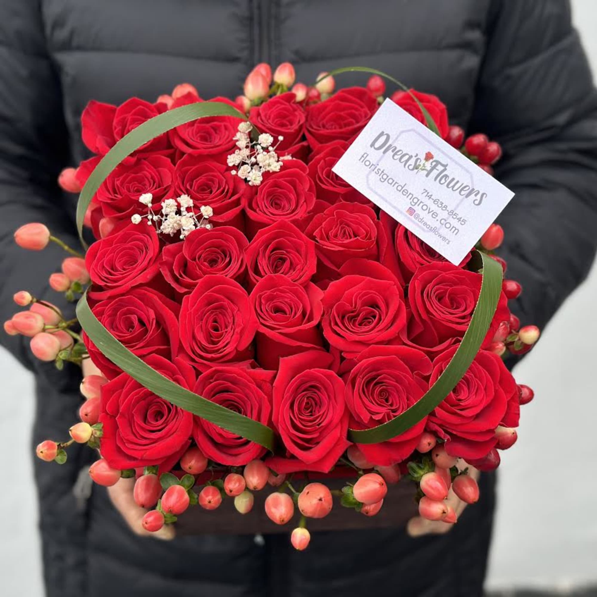 2 dozen roses arranged in a modern box perfect for SOMEONE YOU 2 dozen roses arranged in a modern box perfect for SOMEONE YOU