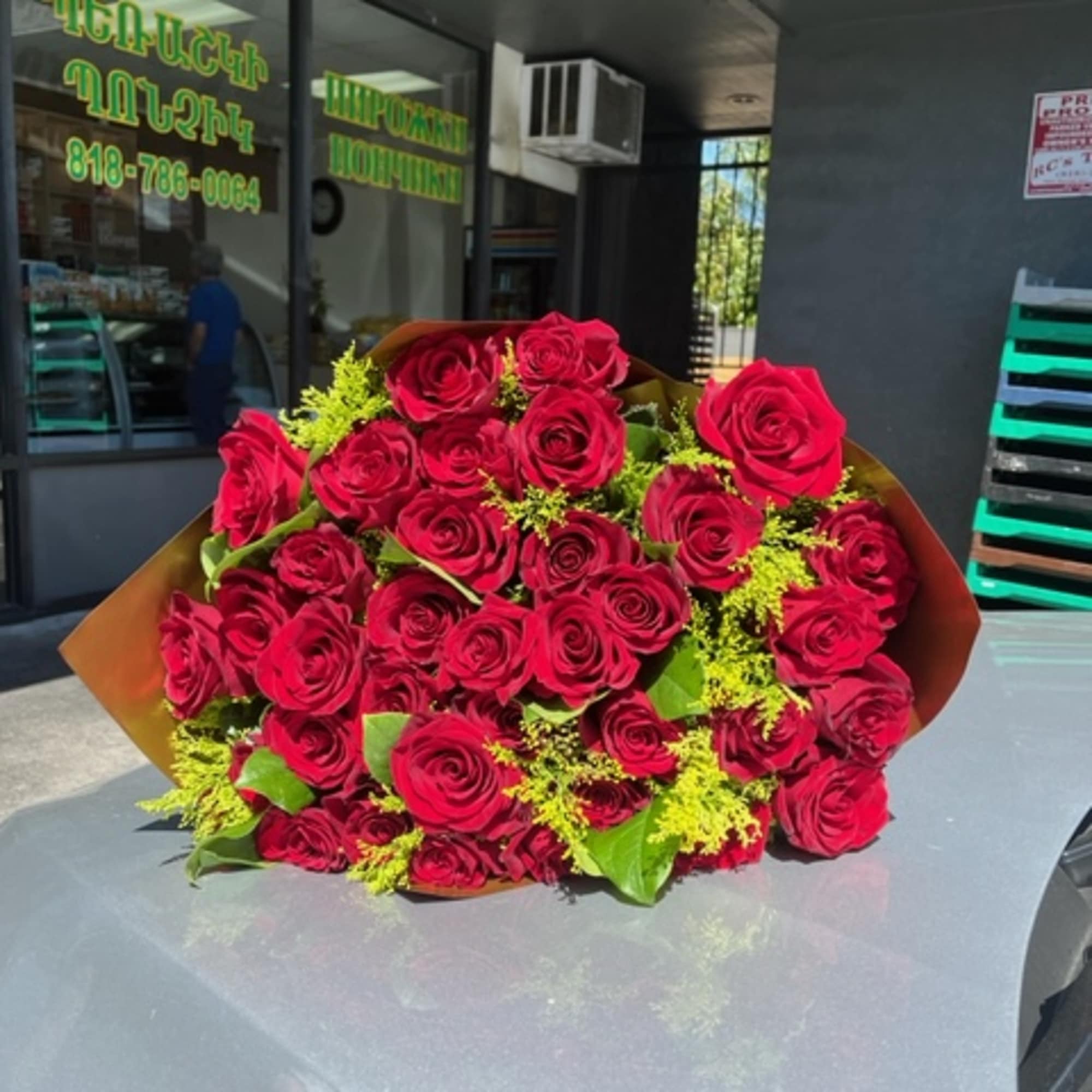 3 dozen beautiful fresh red roses