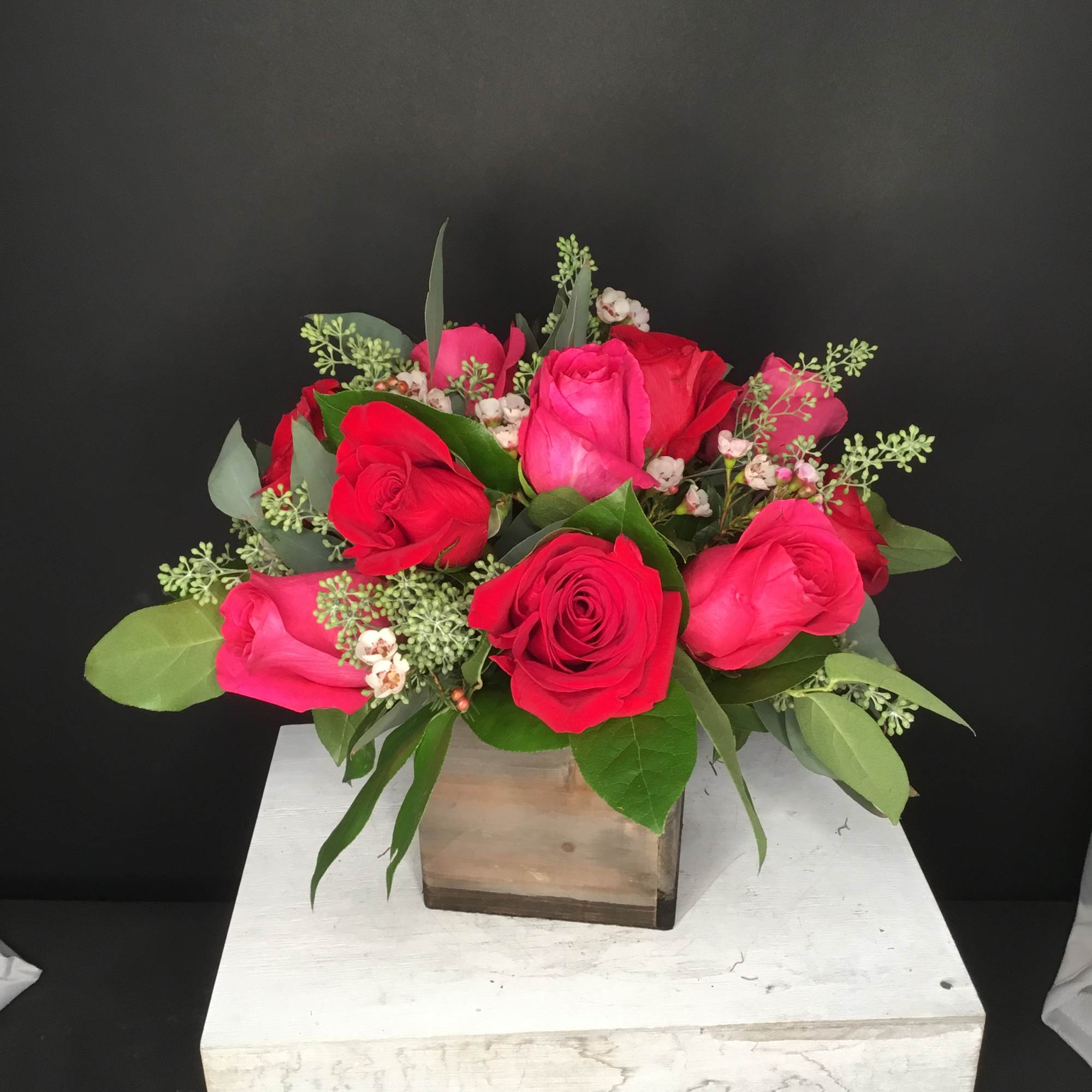 Hot pink and red roses compliment each other beautifully in this design. Hot pink and red roses compliment each other beautifully in this design.