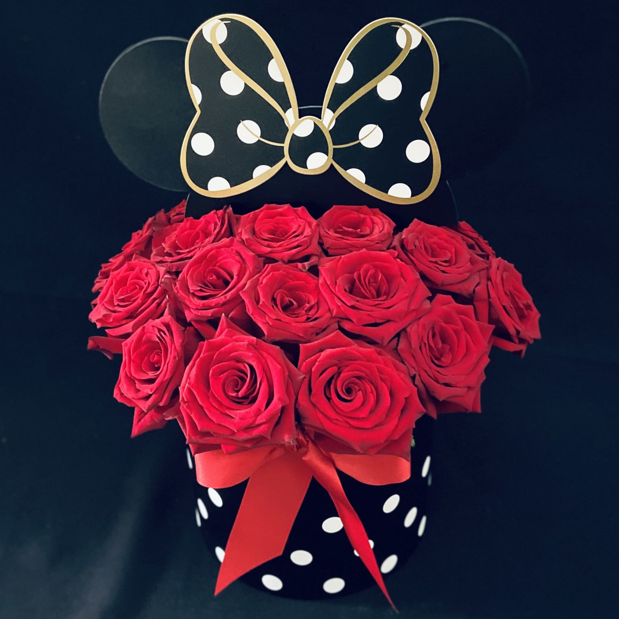 12 Red Roses, Standard
18 Red Roses, Deluxe
24 Red Roses, Premium
AVAILABLE, Black, White