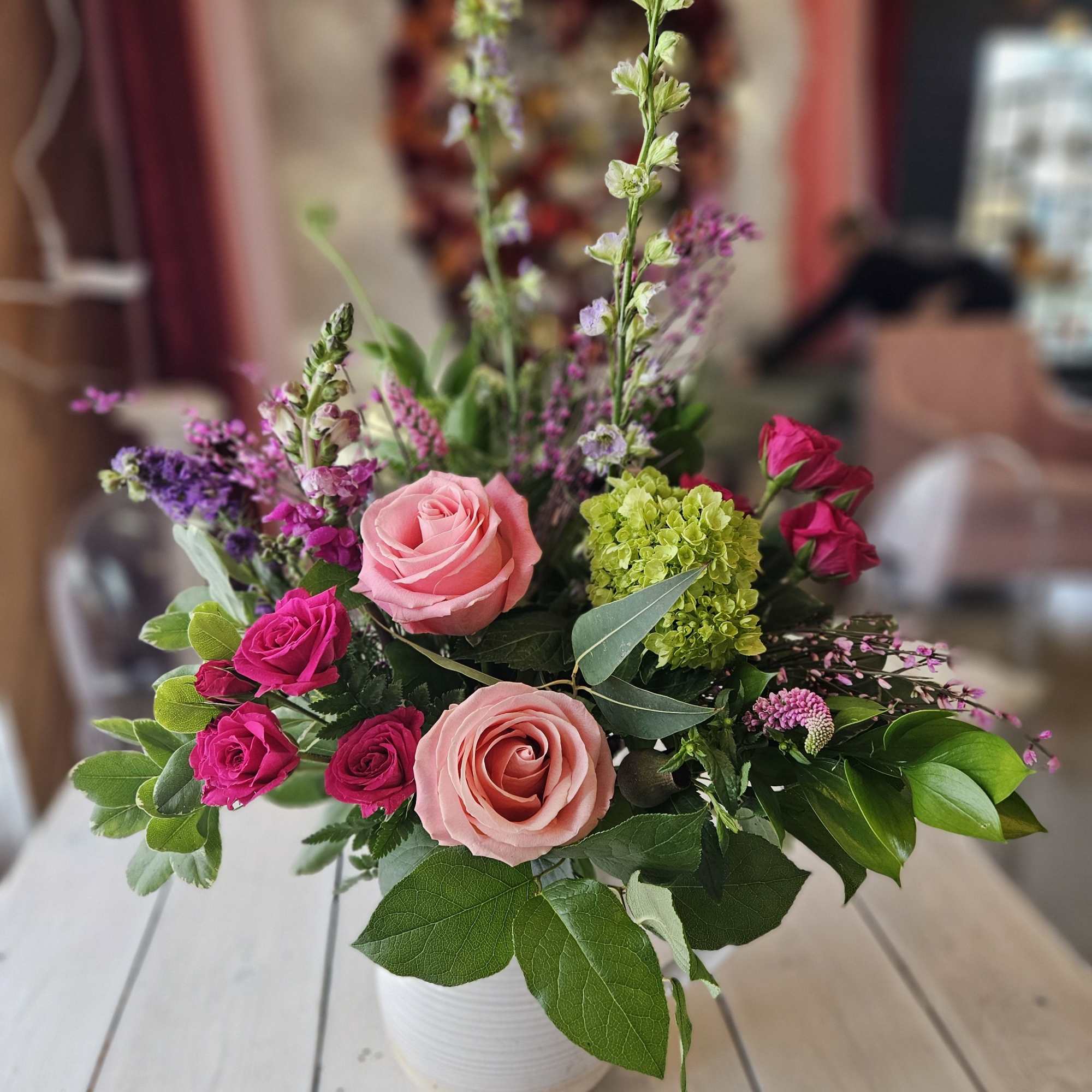 Each month we will deliver a beautifully currated design of fresh flowers Each month we will deliver a beautifully currated design of fresh flowers