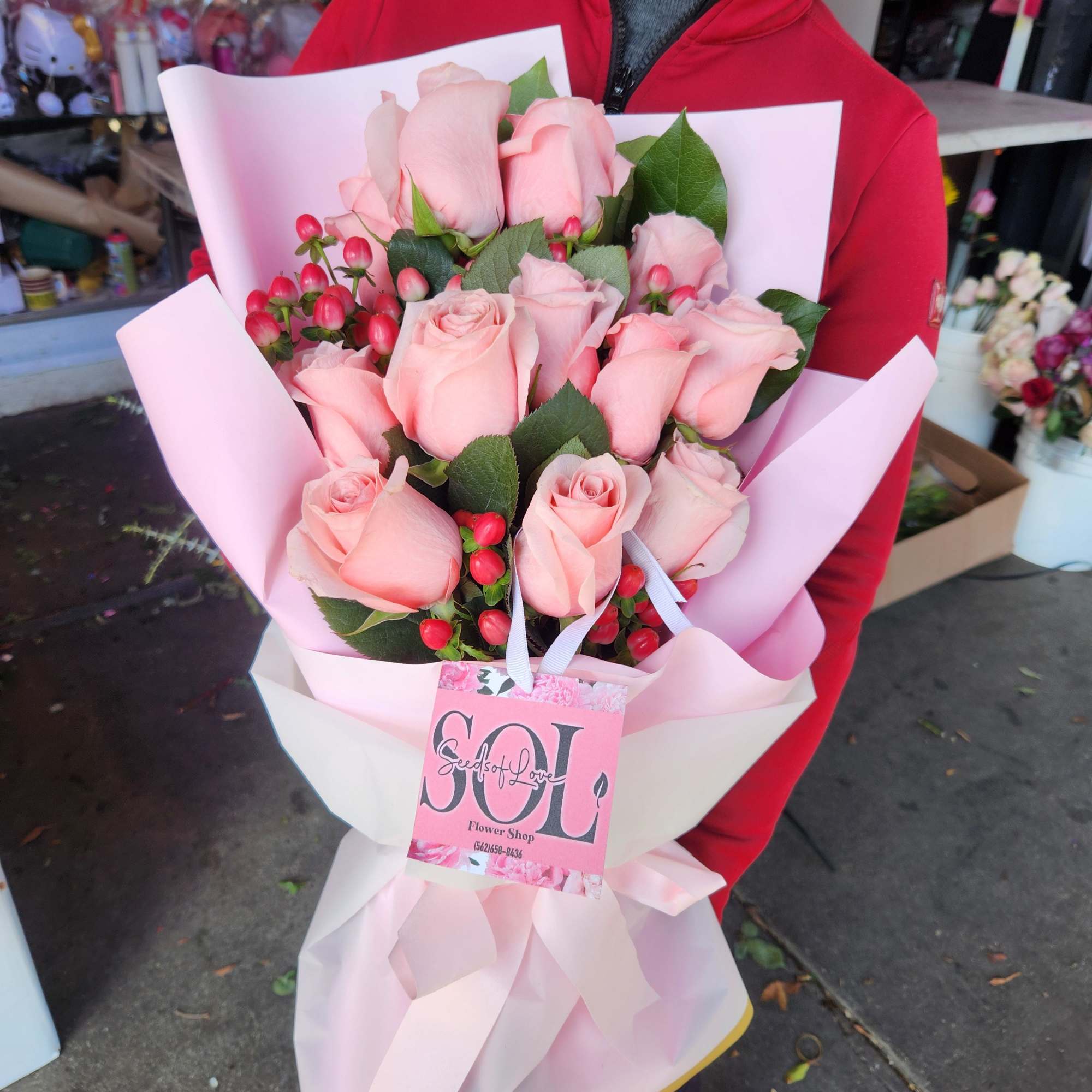 12 high quality pink Roses 