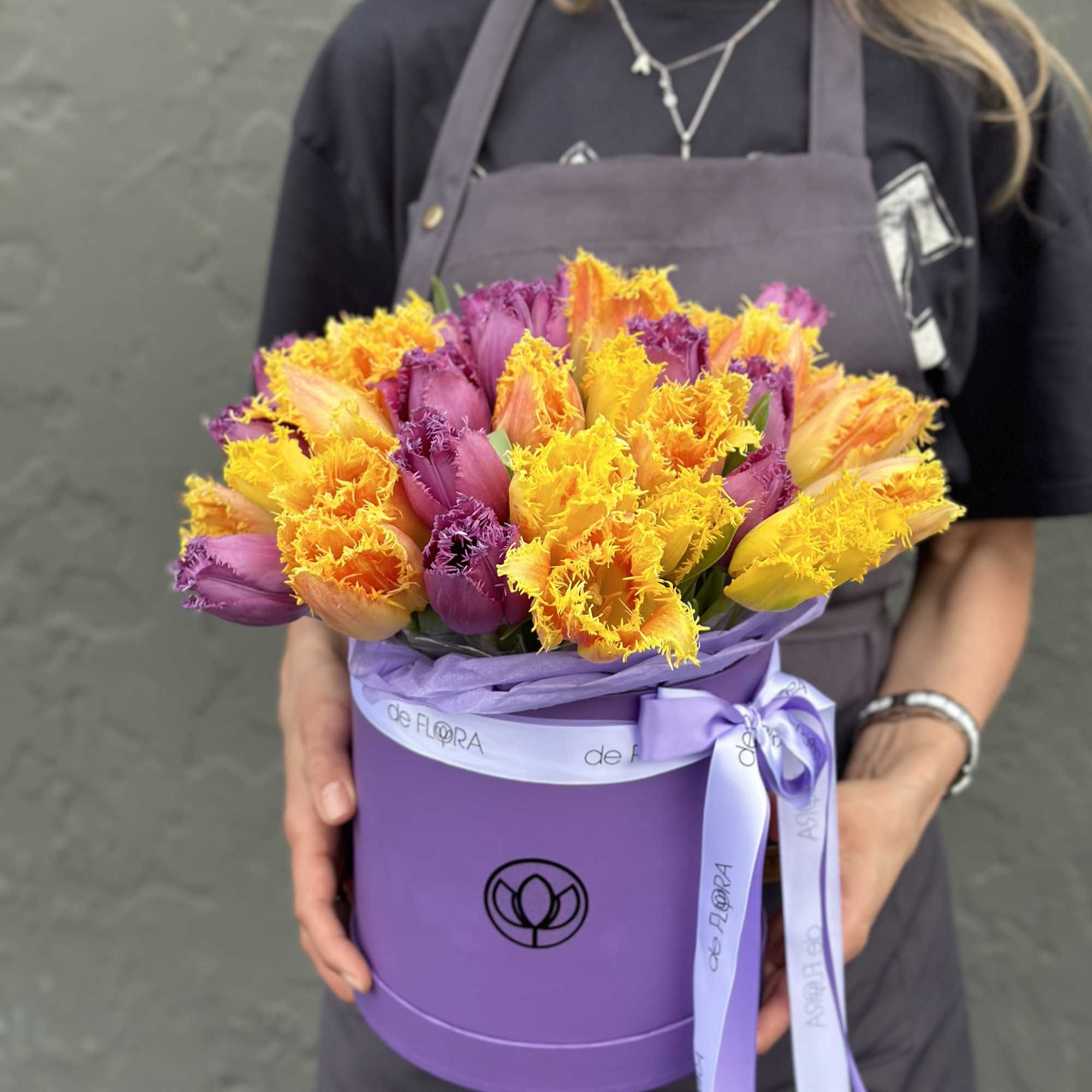 Premium mix of tulips in a box
Standard - 30 stems
Deluxe - 50 Premium mix of tulips in a box
Standard - 30 stems
Deluxe - 50