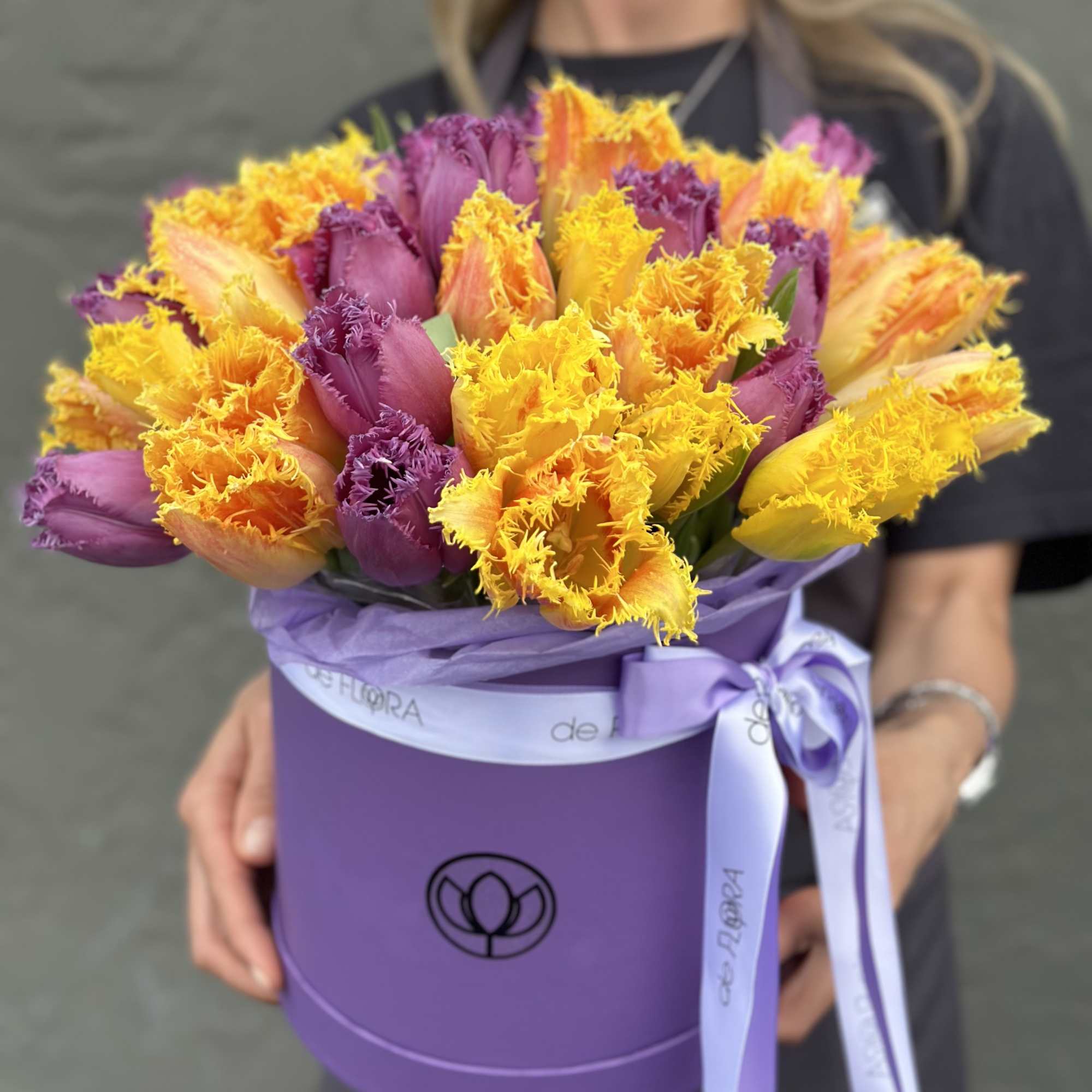 Premium mix of tulips in a box
Standard - 30 stems
Deluxe - 50 Premium mix of tulips in a box
Standard - 30 stems
Deluxe - 50