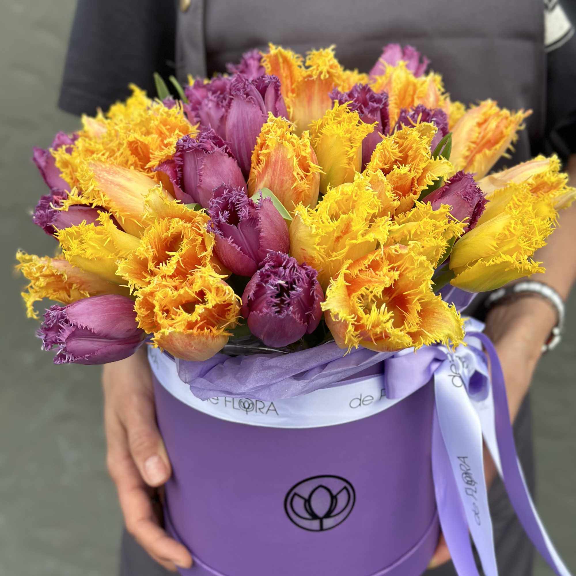 Premium mix of tulips in a box
Standard - 30 stems
Deluxe - 50 Premium mix of tulips in a box
Standard - 30 stems
Deluxe - 50