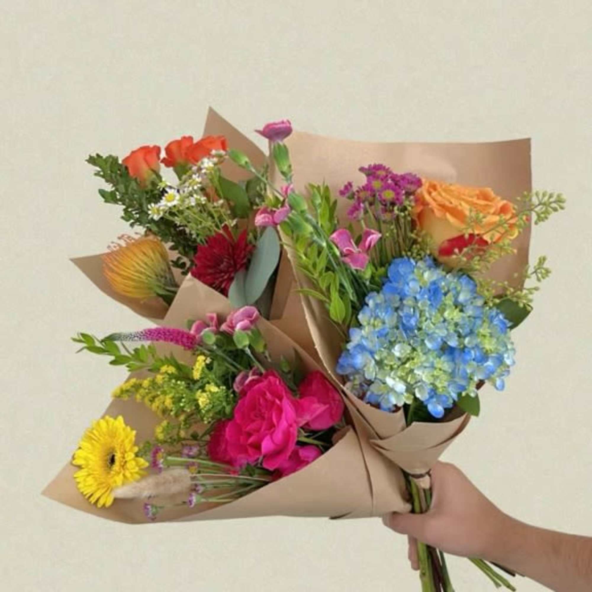 Custom grab-n-go petite, perfect for in-store pick up or local delivery. Great