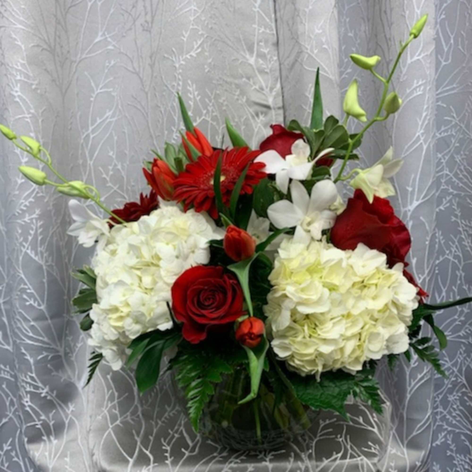 This gorgeous arrangement is designed in an 8&quot; bubble bowl.  A