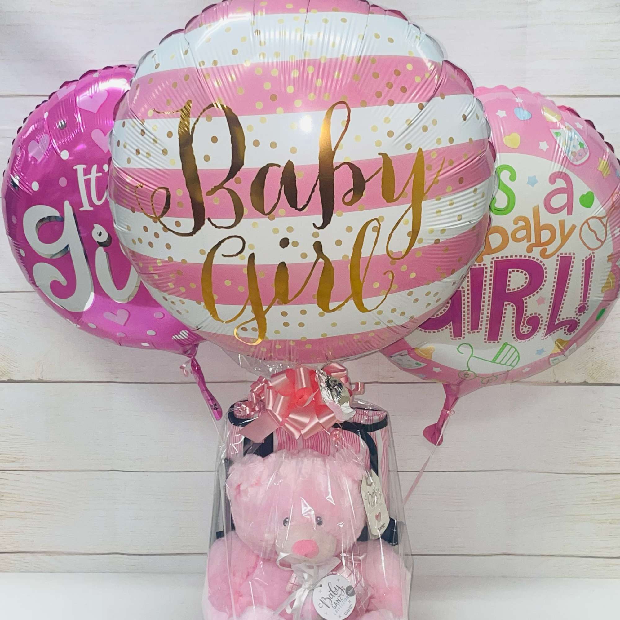 It&#039;s a Girl! Upgraded Gift Set

Celebrate the arrival of a baby girl