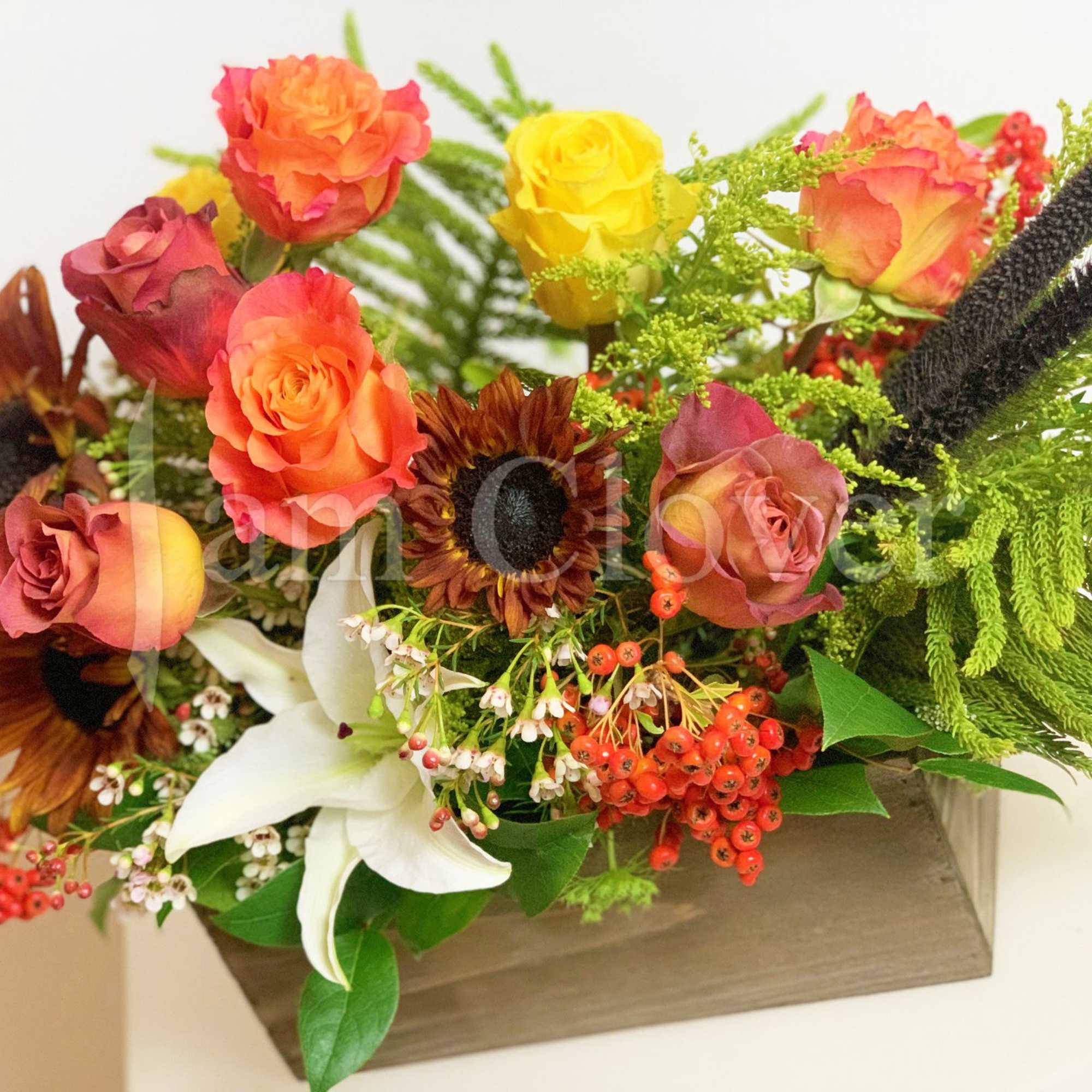 Table centerpiece will decorate any space with vibrant colors and fullness of