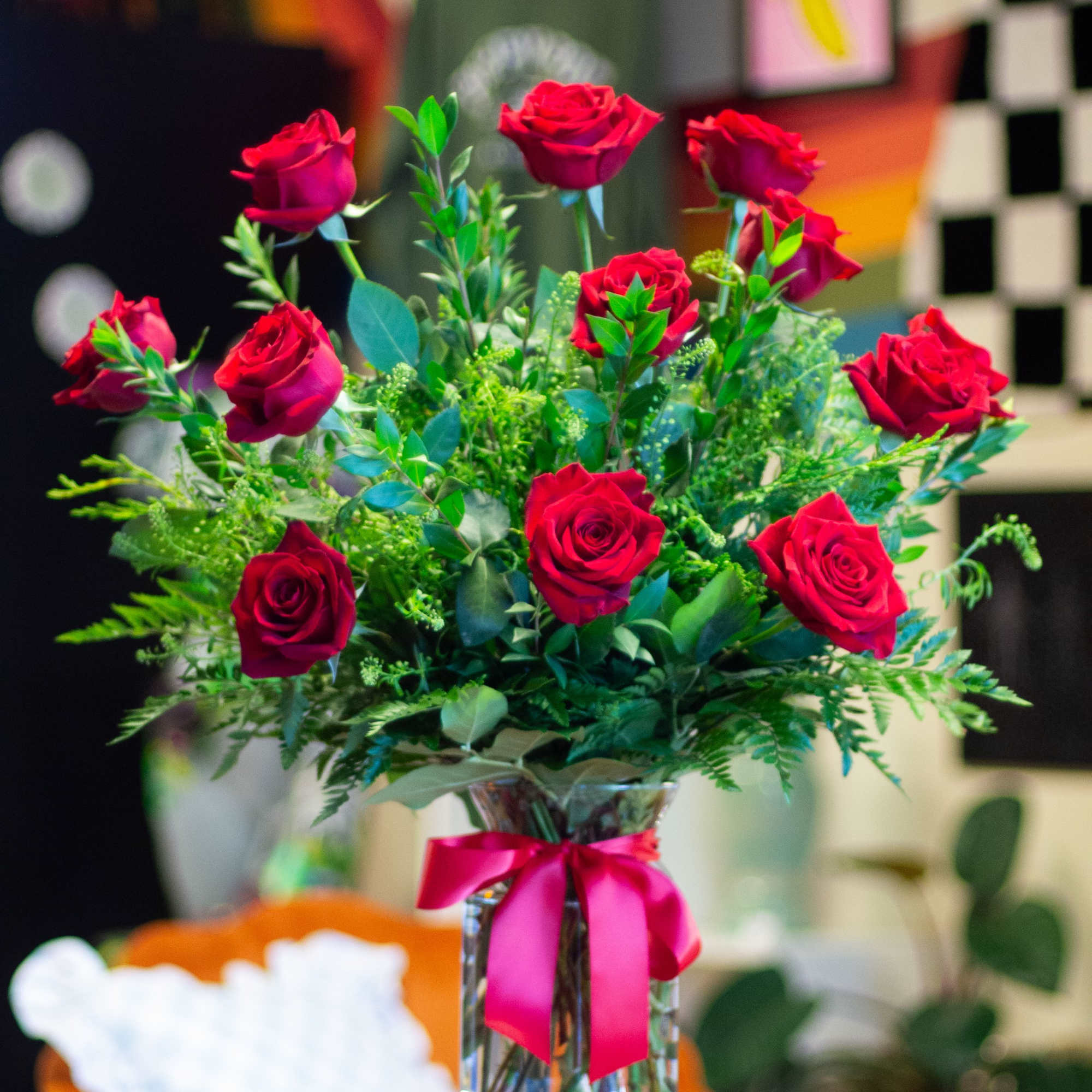 Please add rose color to the notes of your order.

12 long stemmed