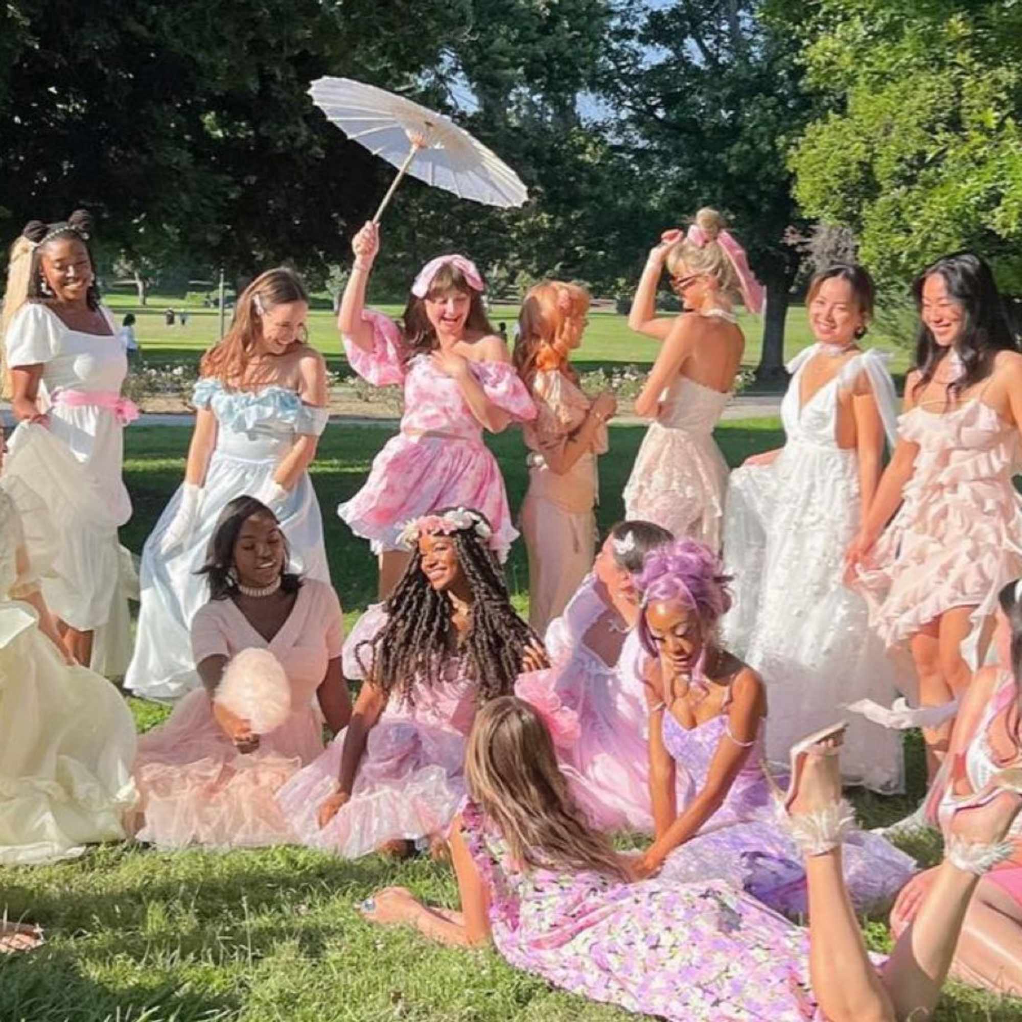 A party perfectly designed for adults or children to make the sweetest