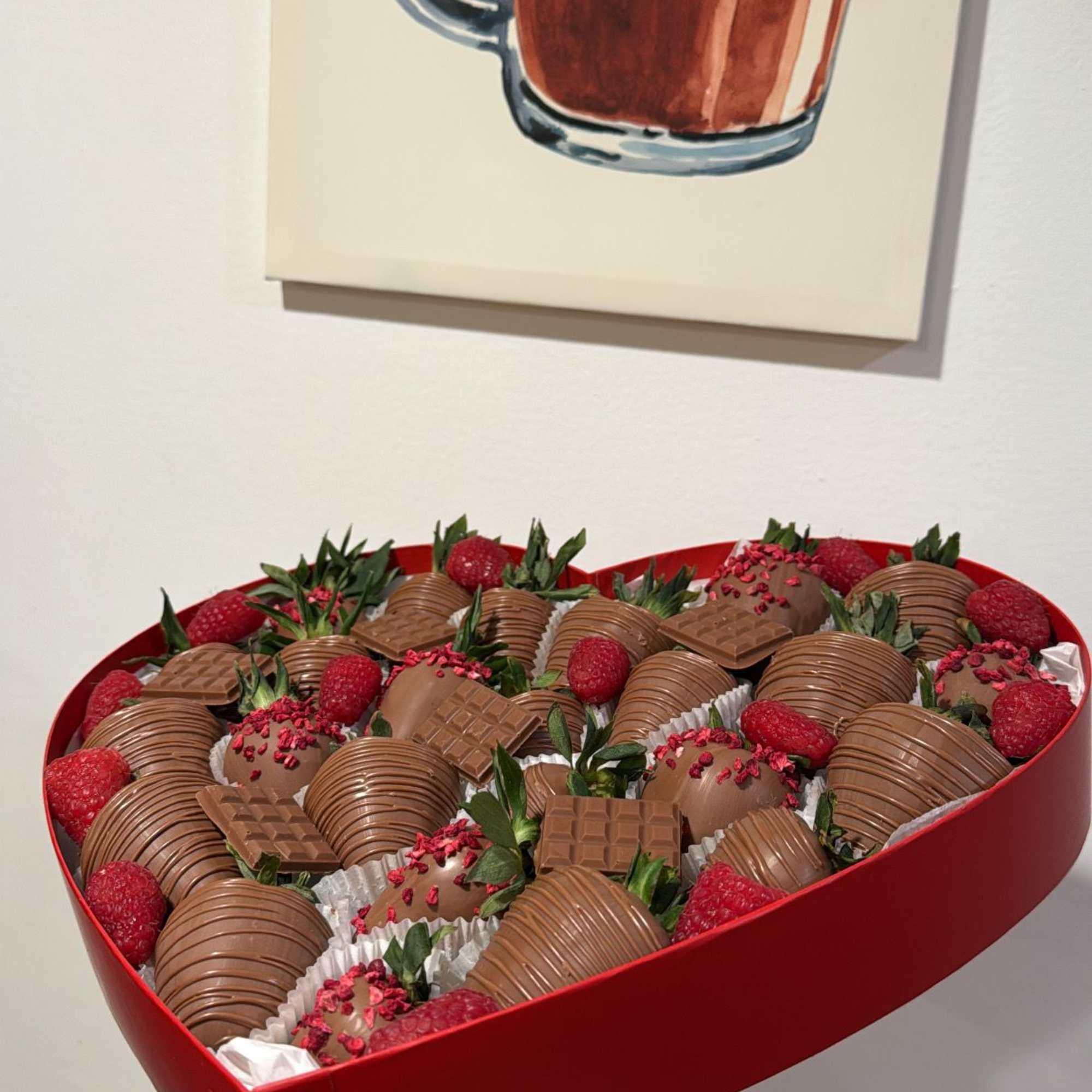 Here&rsquo;s a polished product description for you:  

**Heart Box &ndash; A