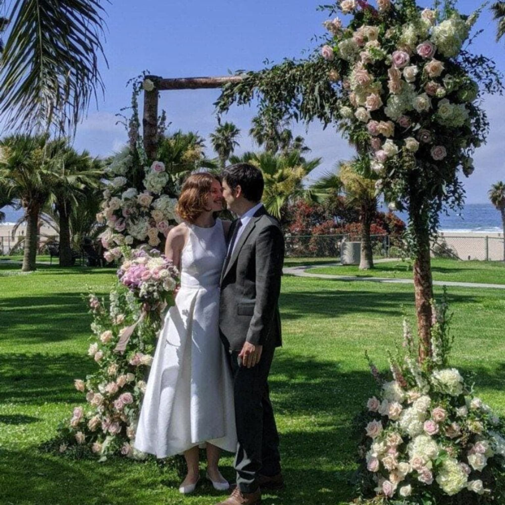 We create a memorable entrance for your wedding day with our beautiful