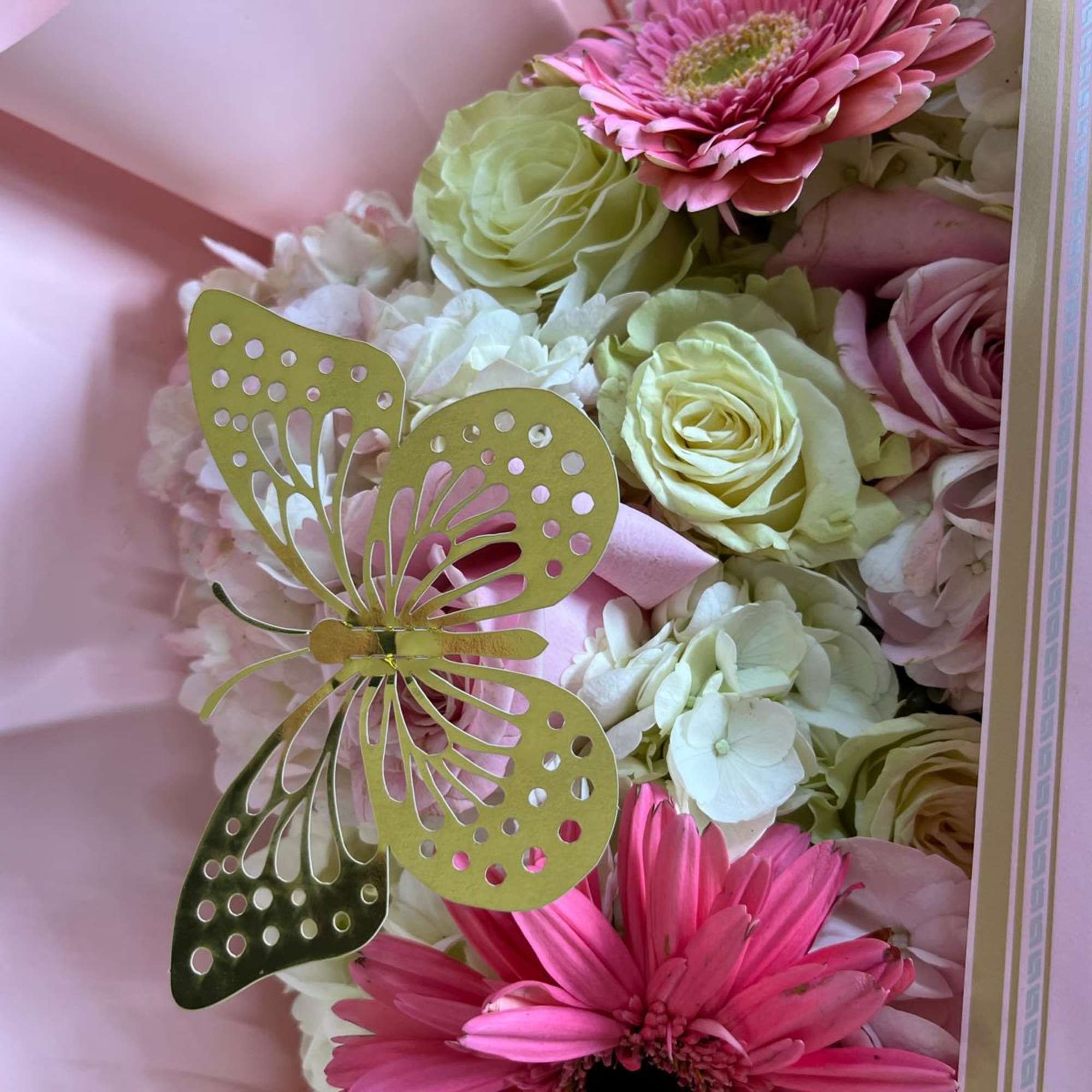 Stunning Girlie Birthday Premium Wrap with a printed ribbon, a crown and