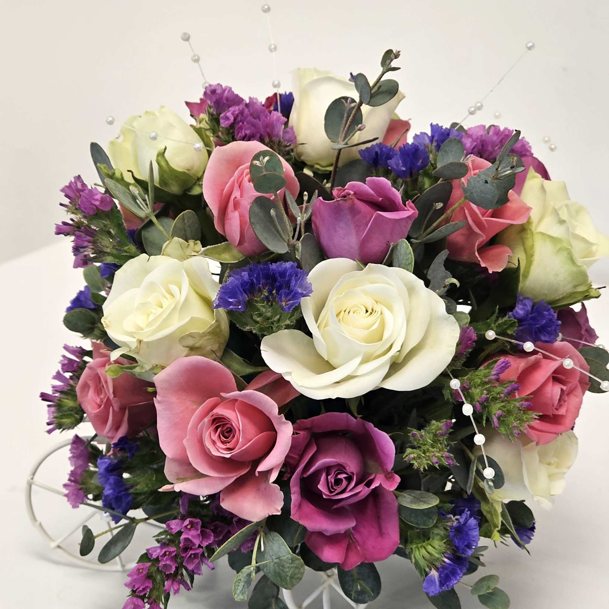 Arrangement for lovers of creative