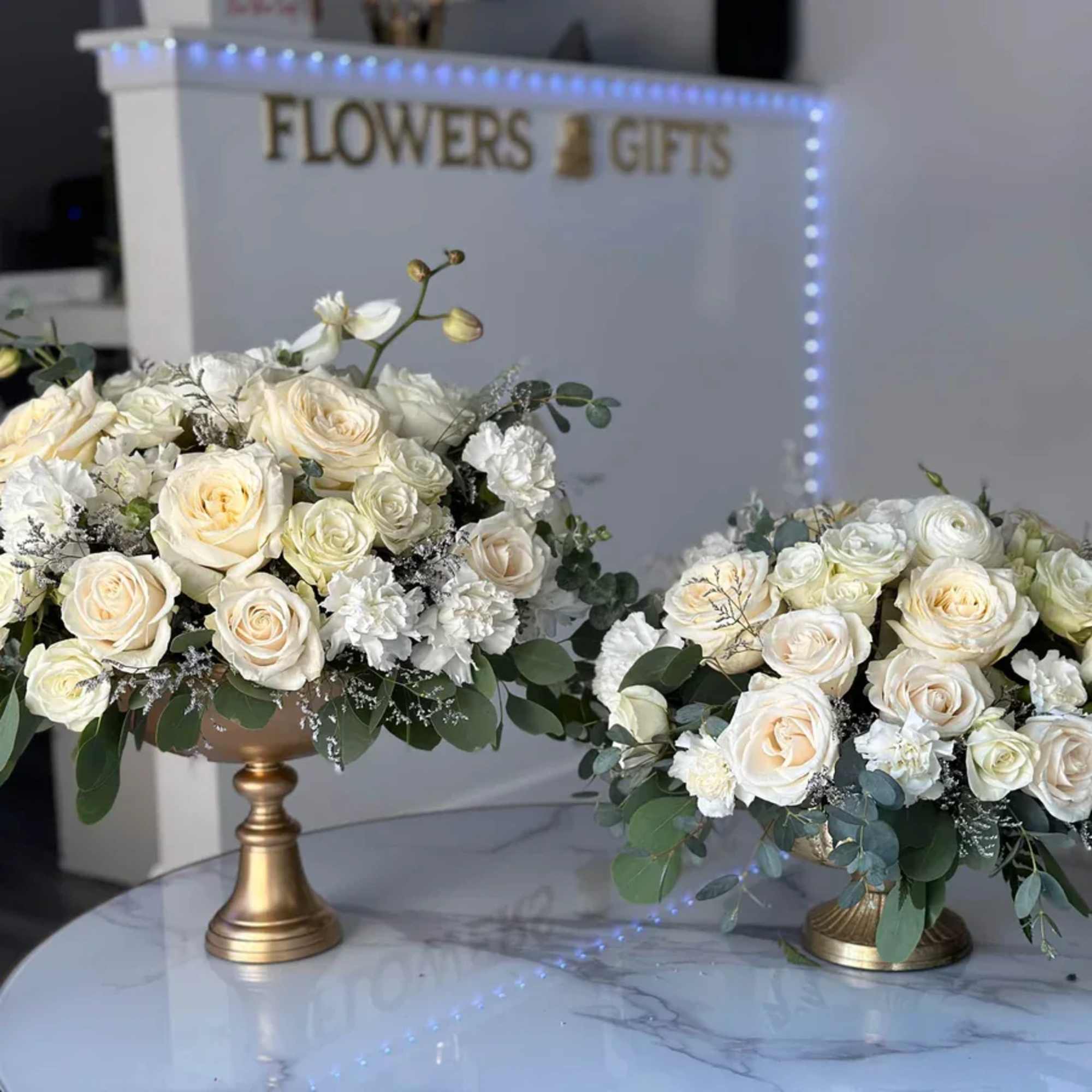 Make your special day unforgettable with our Endless Love Centerpiece. This exquisite