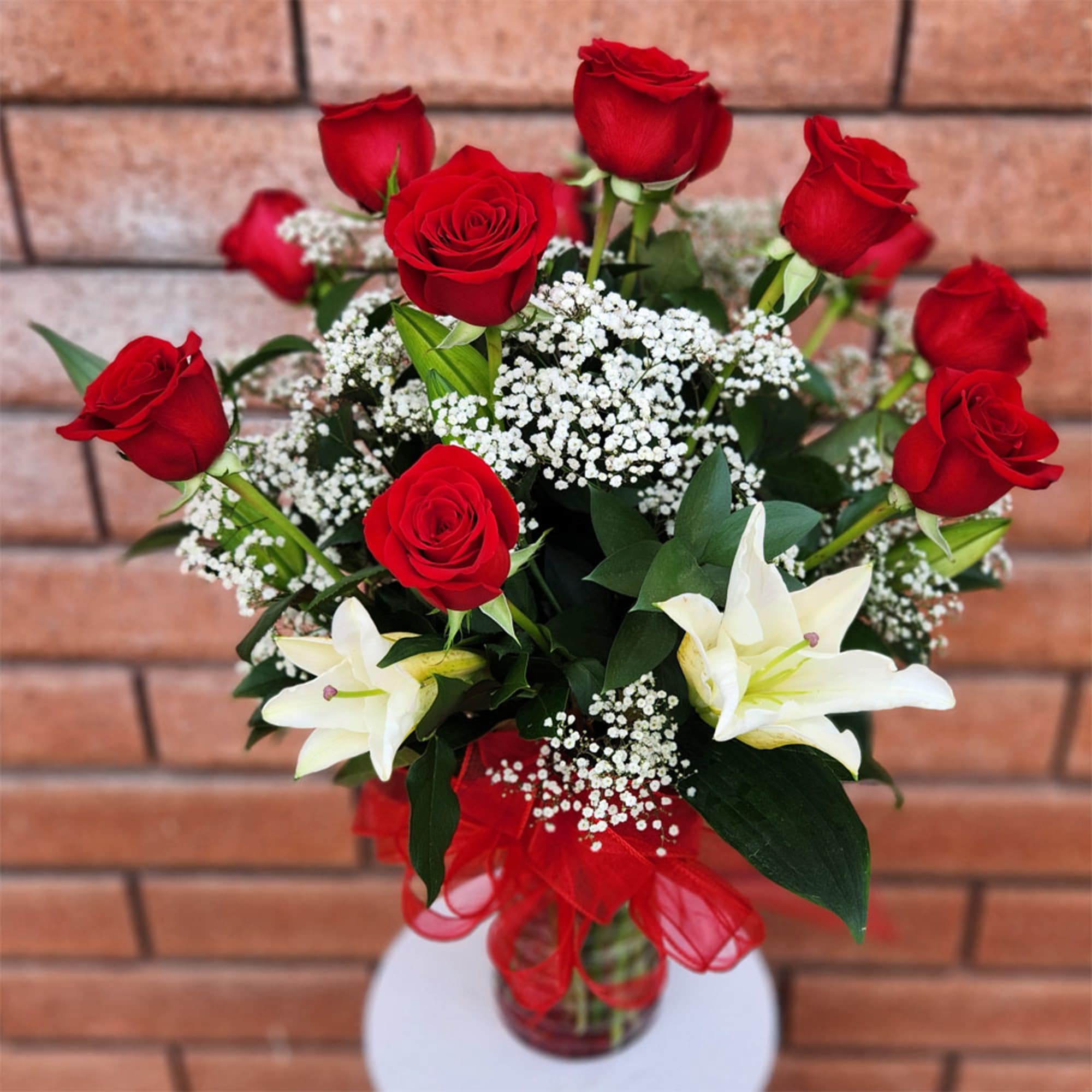 Fall in love all over again. This romantic bouquet of crisp White