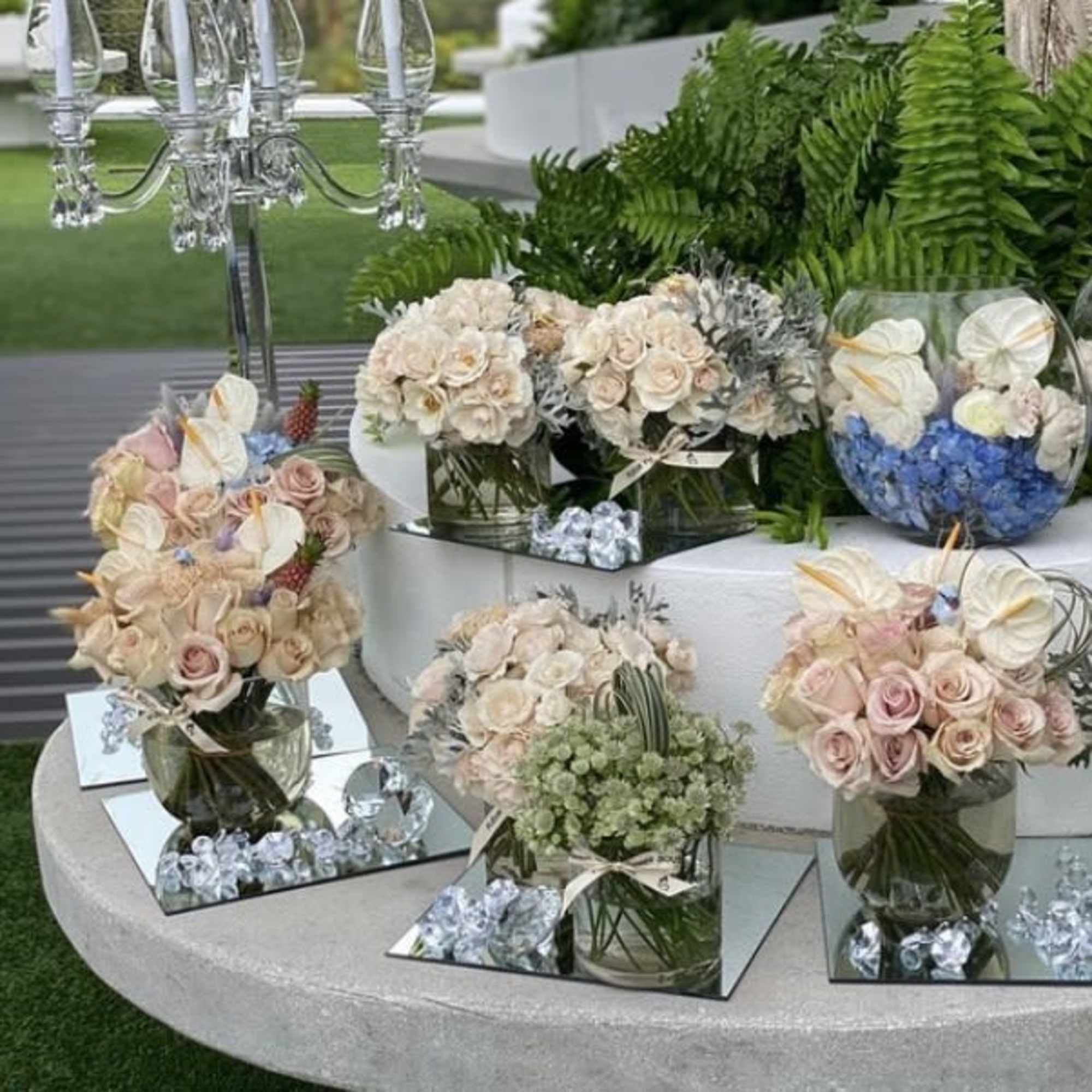 Make your event unforgettable with our floral decorations

We create unique atmospheres with