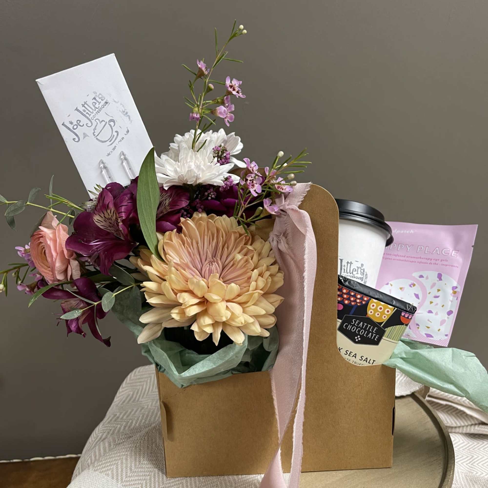 Treat someone special (or yourself!) with our thoughtfully curated bundle that blends