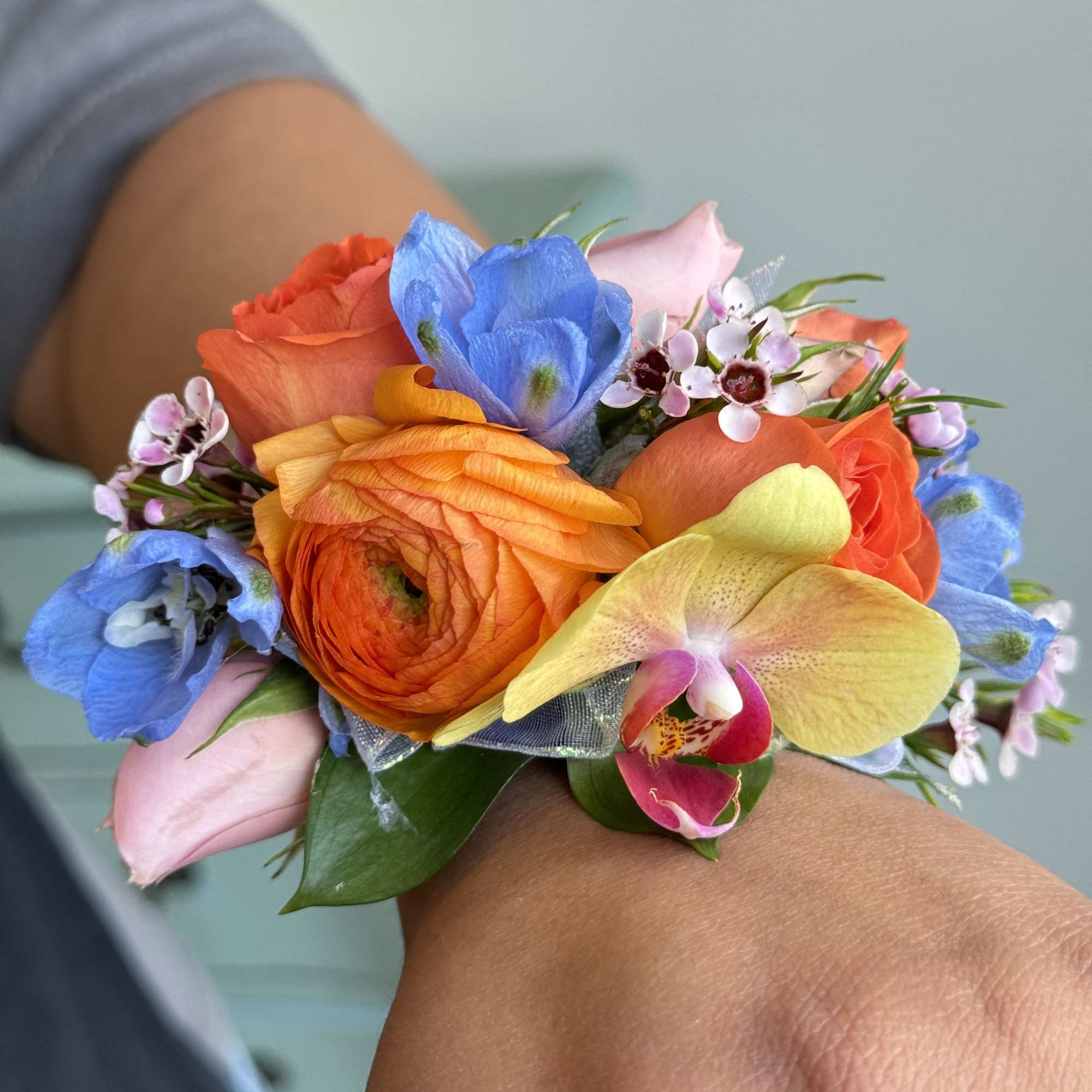 You may specify color ribbon in notes. 
If you would like a You may specify color ribbon in notes. 
If you would like a