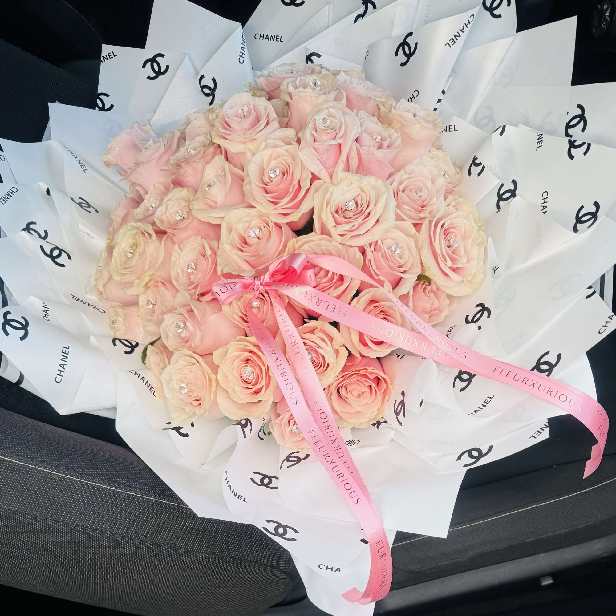 50 premium Pink Mondial Roses for the girl who loves the luxuries