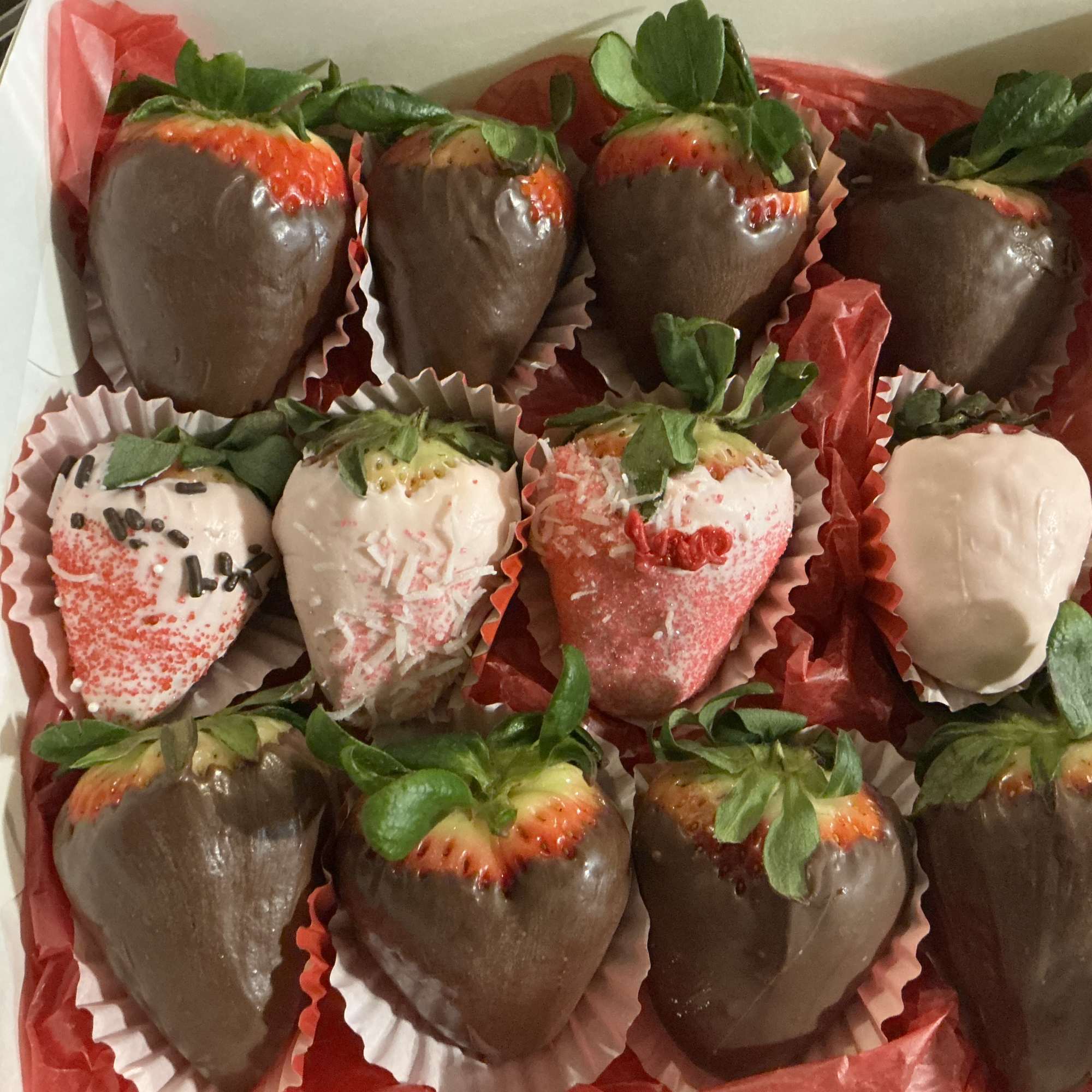Strawberries dipped on Dark chocolate and milk chocolate, 