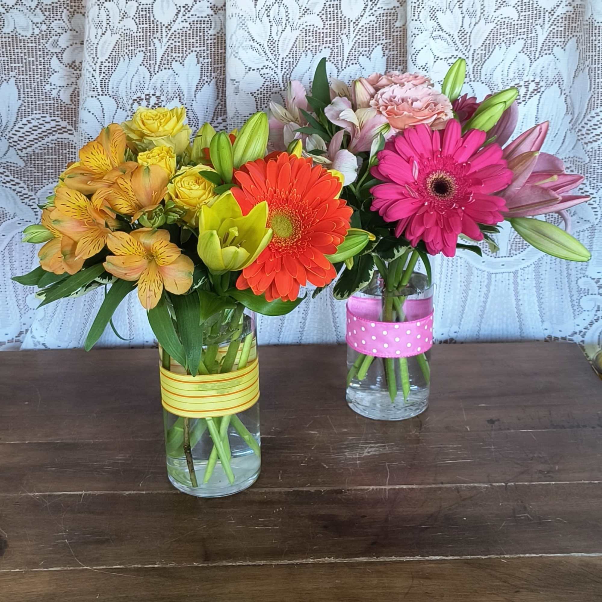 Bright summer colors for mom on Mother's Day or do you know Bright summer colors for mom on Mother's Day or do you know