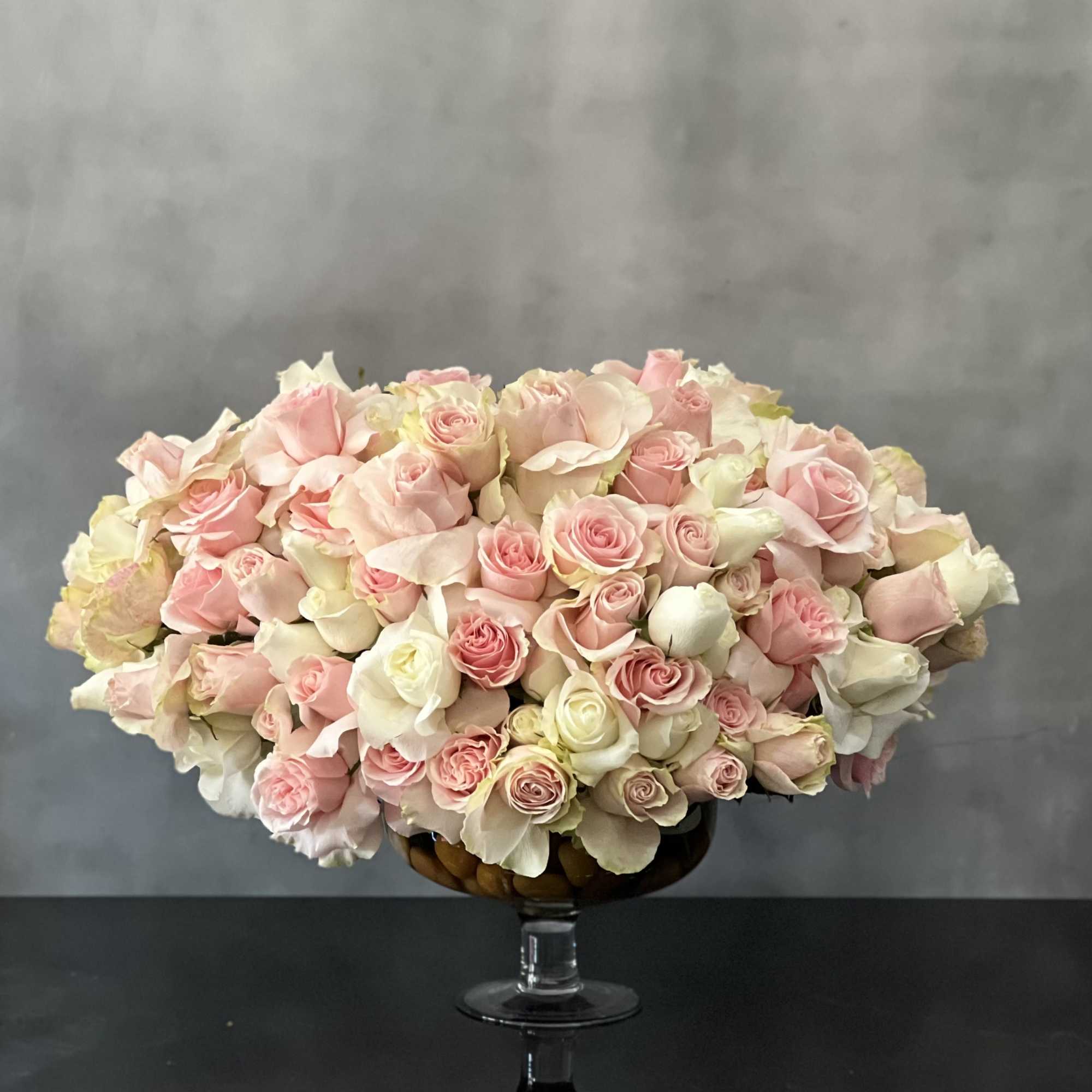 Designed to be the ultimate expression of your affection. over 100 stem Designed to be the ultimate expression of your affection. over 100 stem