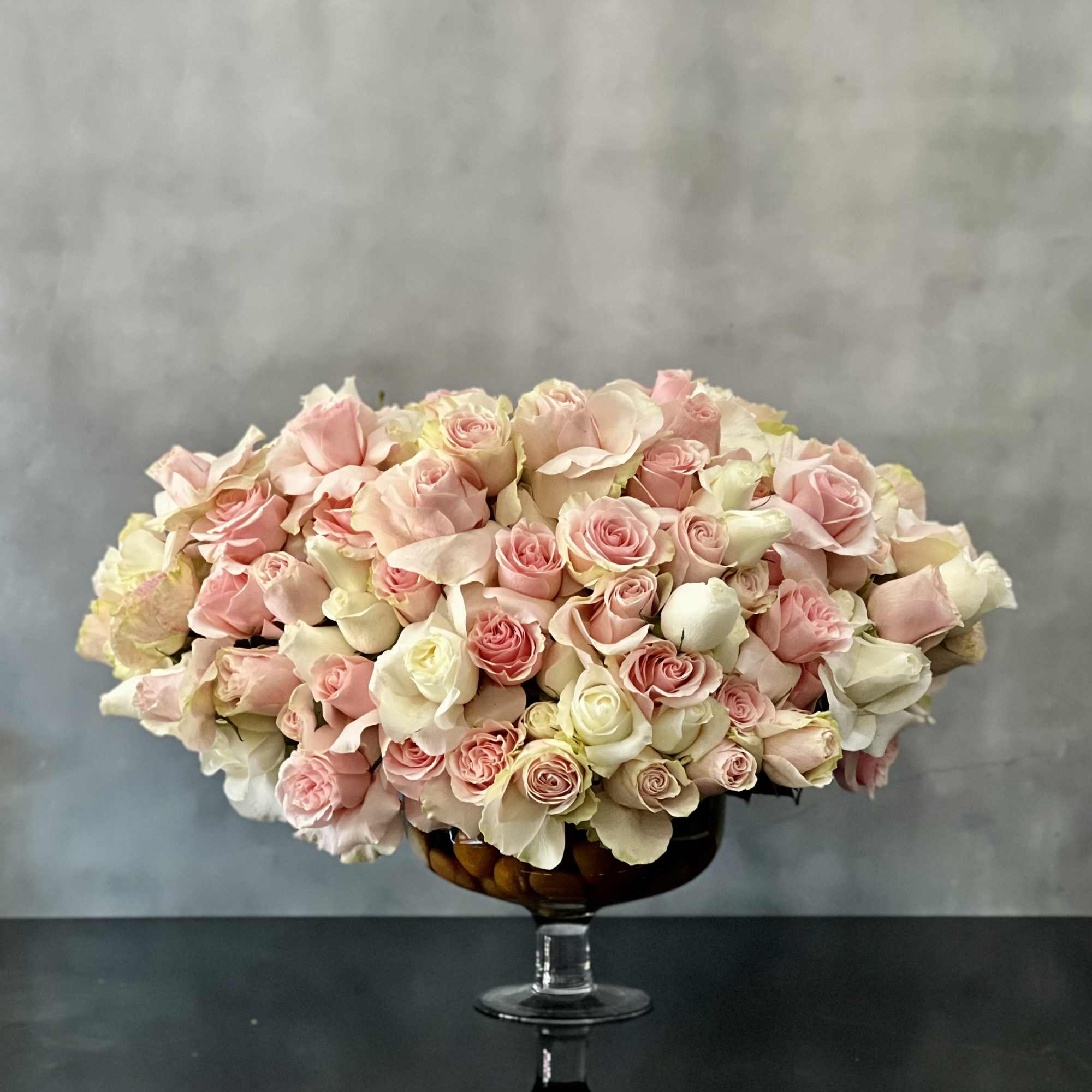Designed to be the ultimate expression of your affection. over 100 stem Designed to be the ultimate expression of your affection. over 100 stem