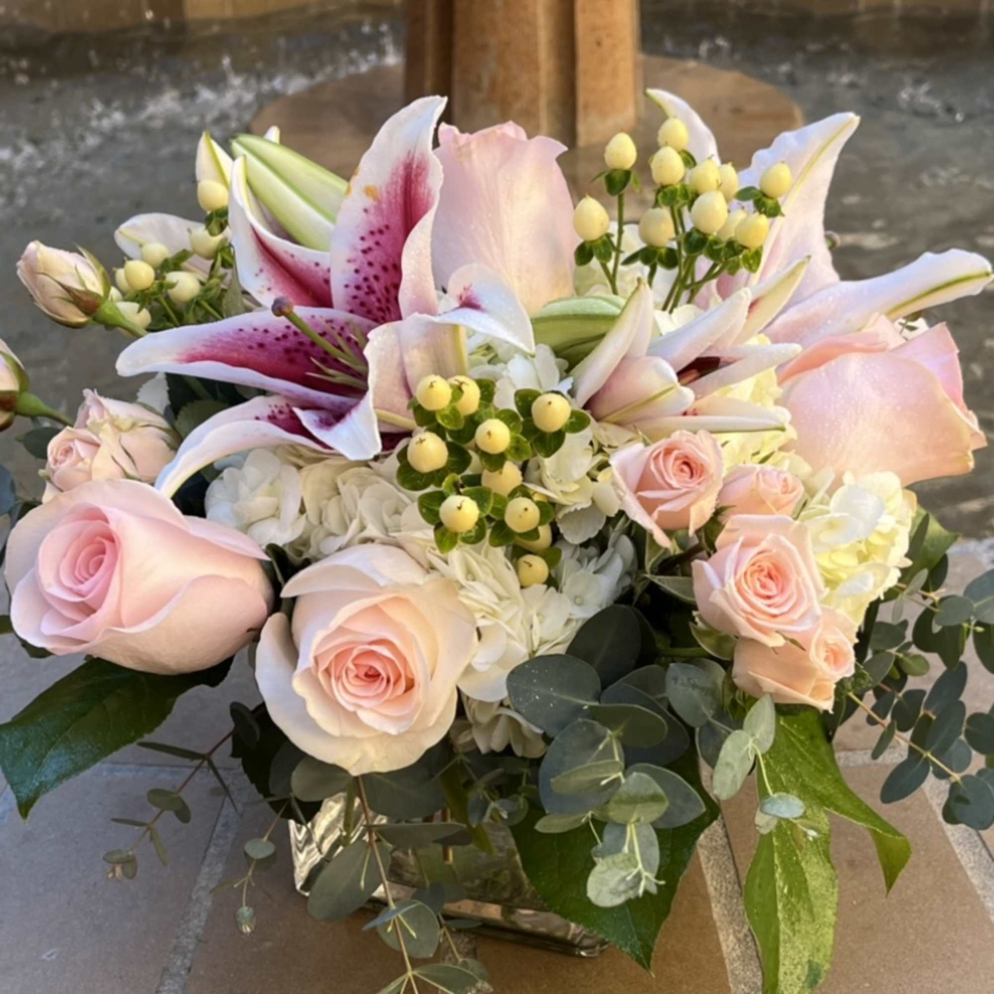 This arrangement is perfect for the little darling that receives it.. Star