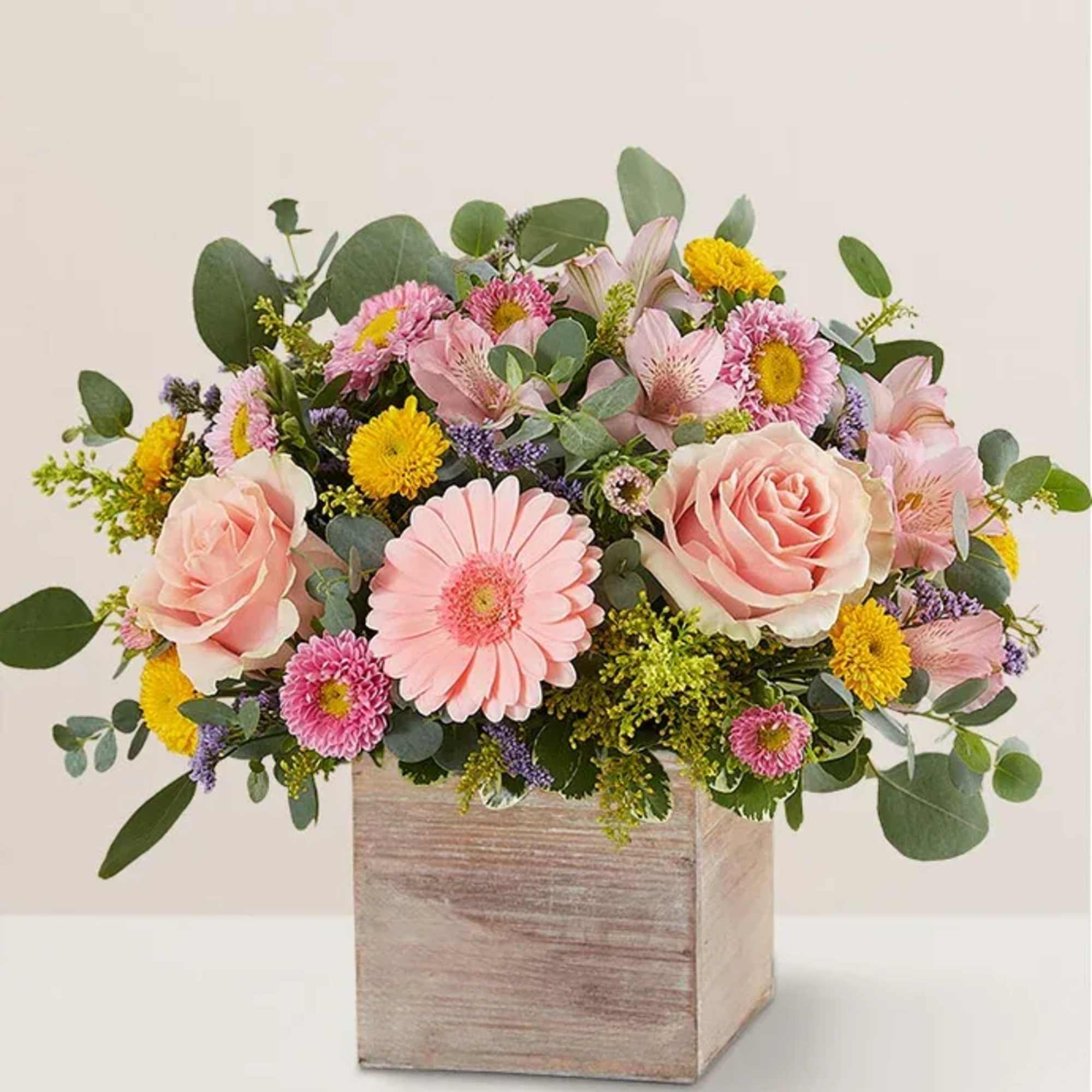 About Spring Sentiment™ Bouquet
Spring is a time to refresh and reach out. About Spring Sentiment™ Bouquet
Spring is a time to refresh and reach out.