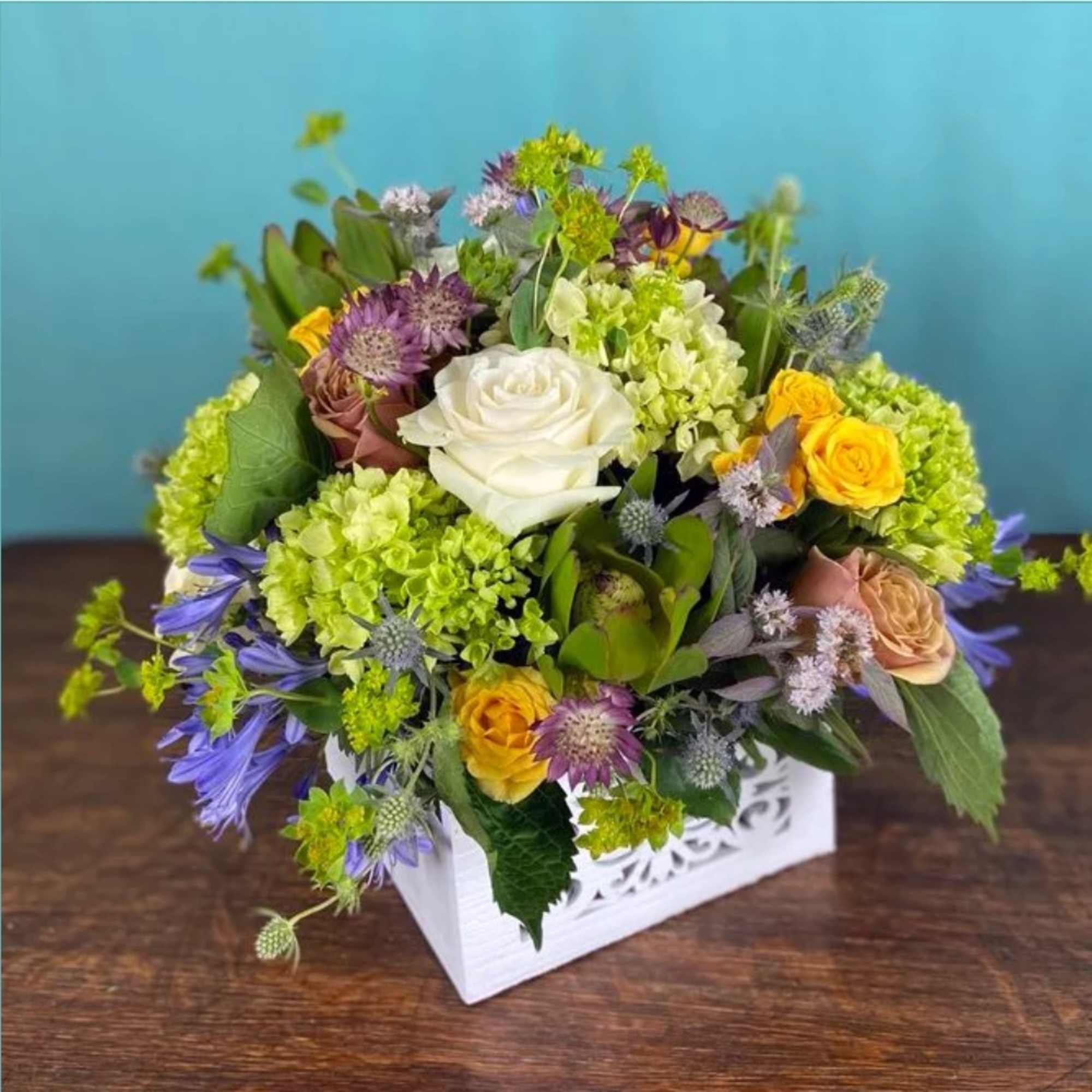 These floral arrangements are designed to be table centerpiece - where guests