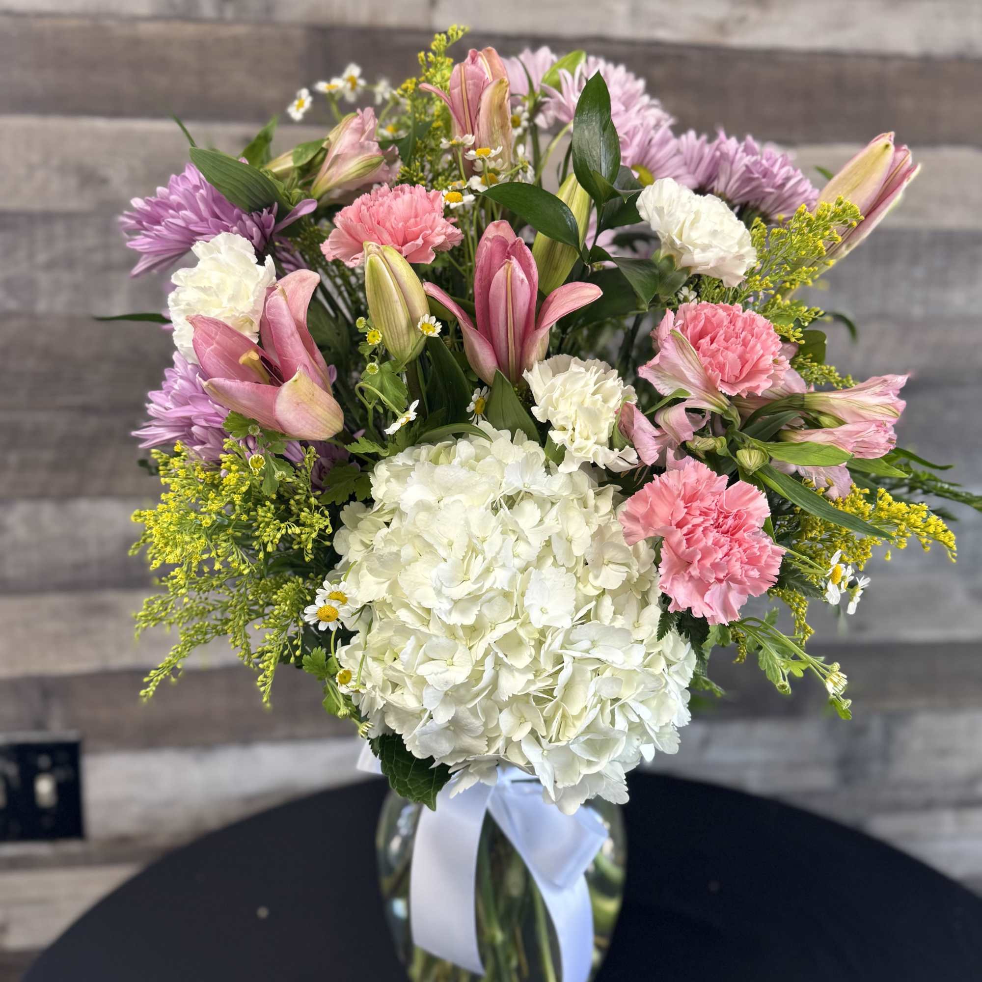 Having trouble deciding on an arrangement? 
Let us design a perfect mixed