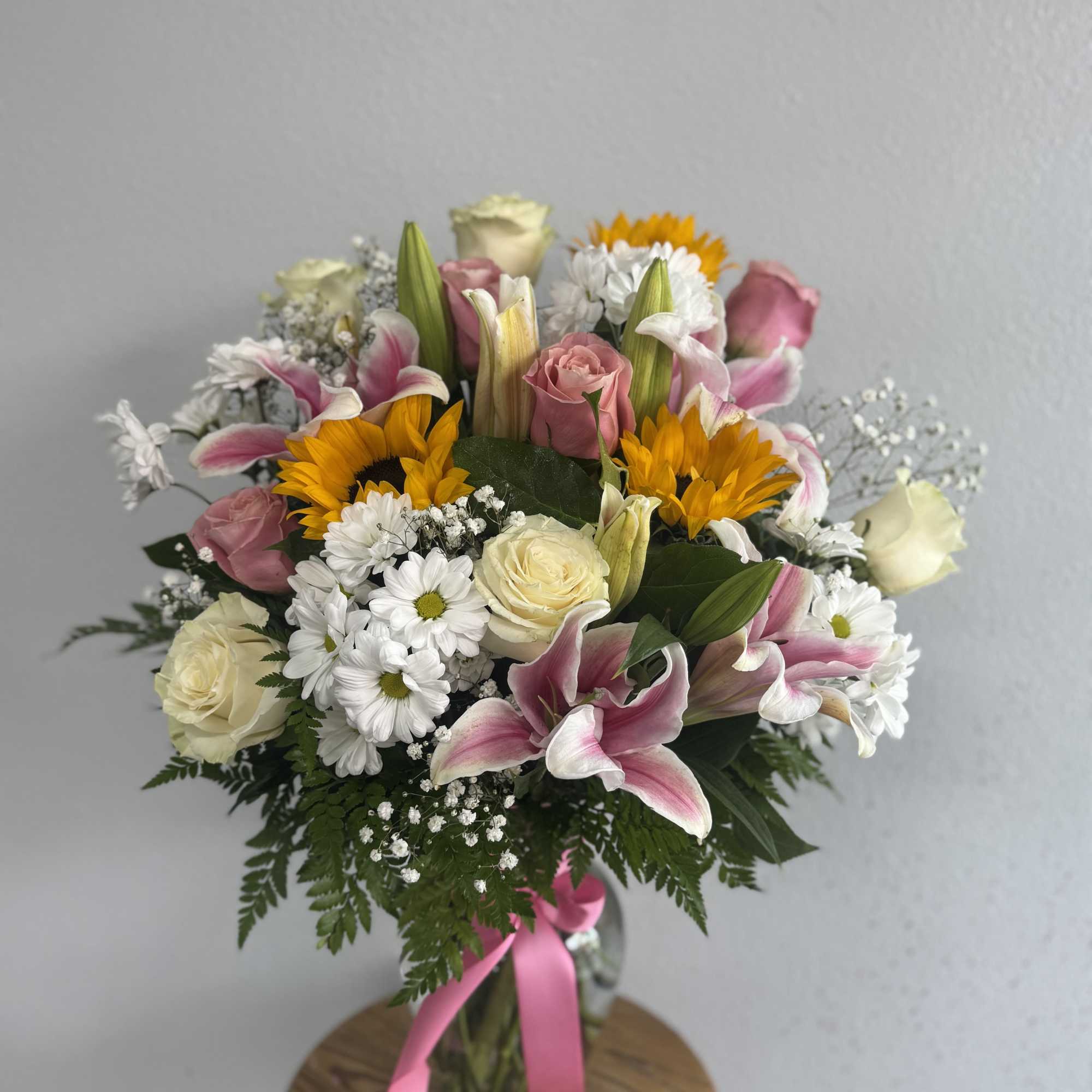 Having trouble deciding on an arrangement? 
Let us design a perfect mixed