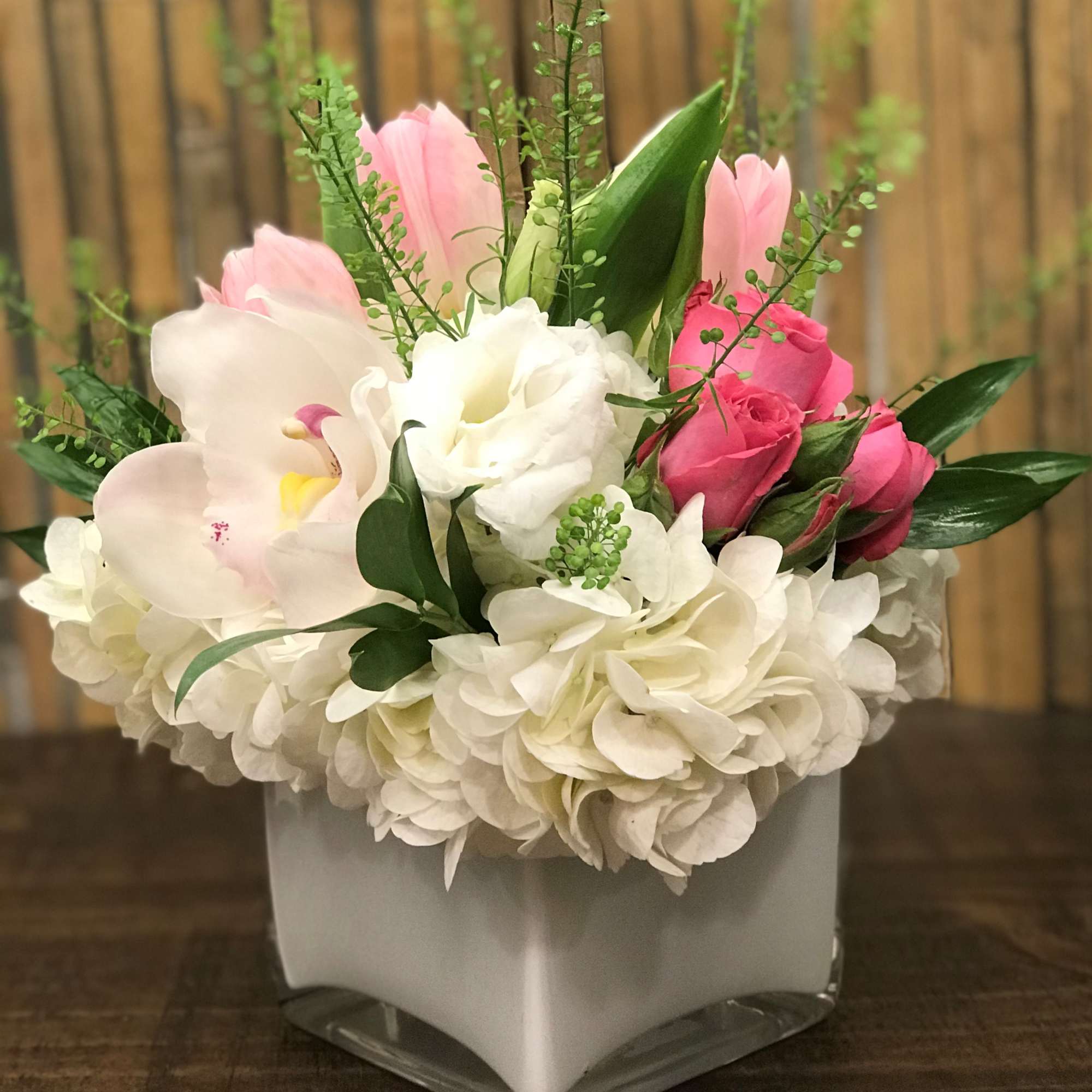 Beautiful arrangement for all occasions
