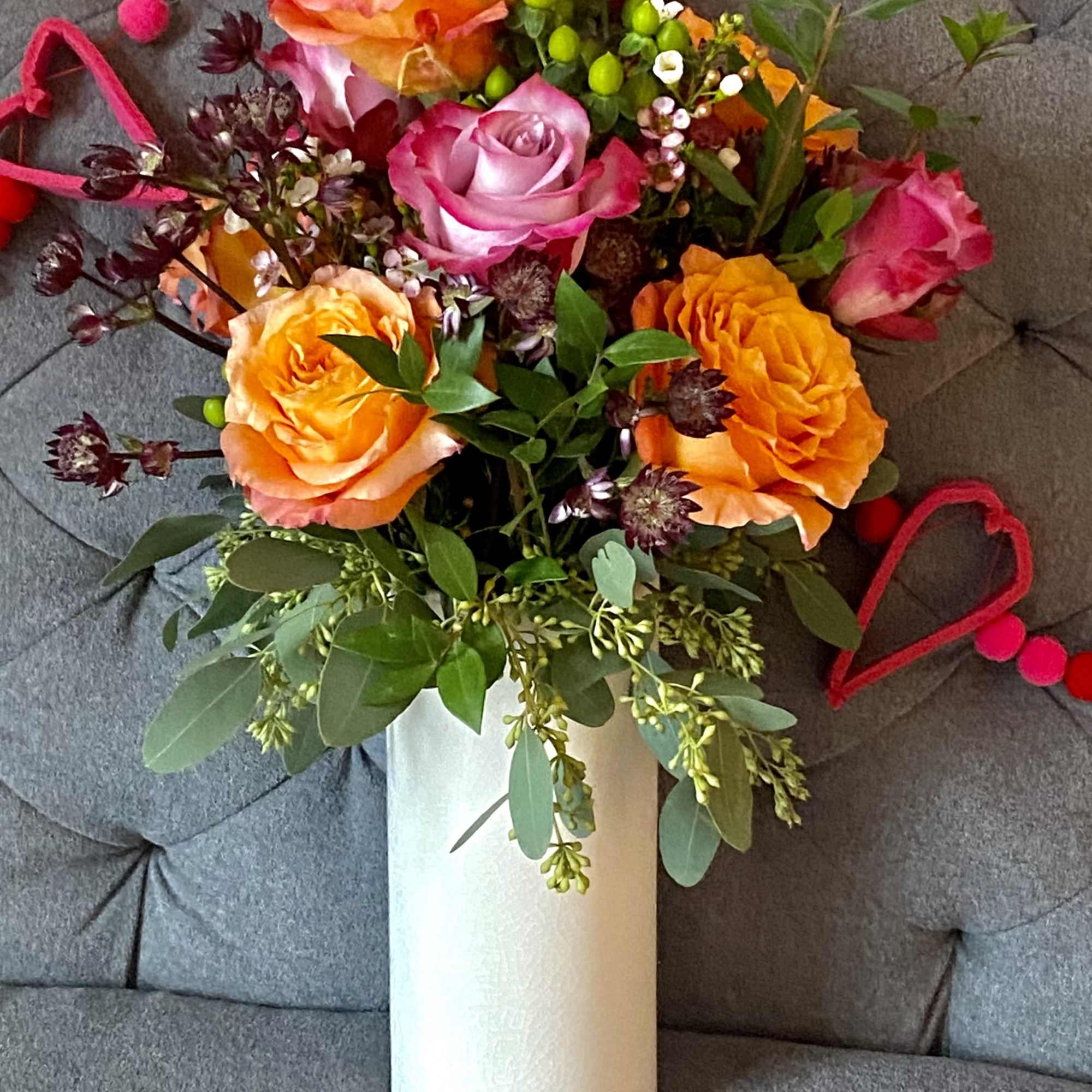 Its so pretty sorry that&#039;s our first reaction!  Peach roses which