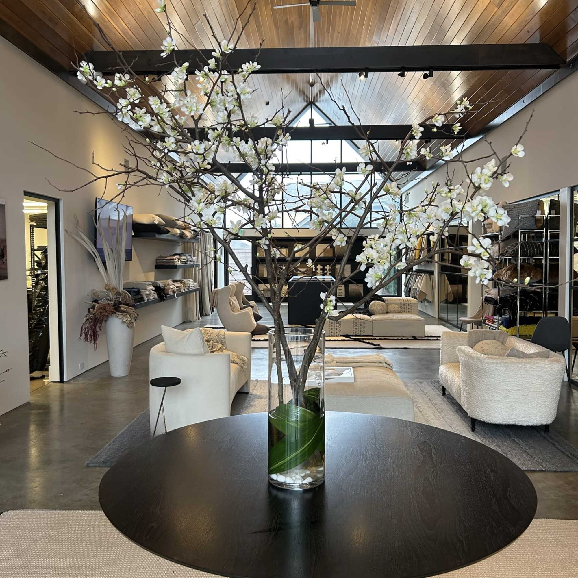 Seasonal and extremely special, we absolutely love using quince branches. They last