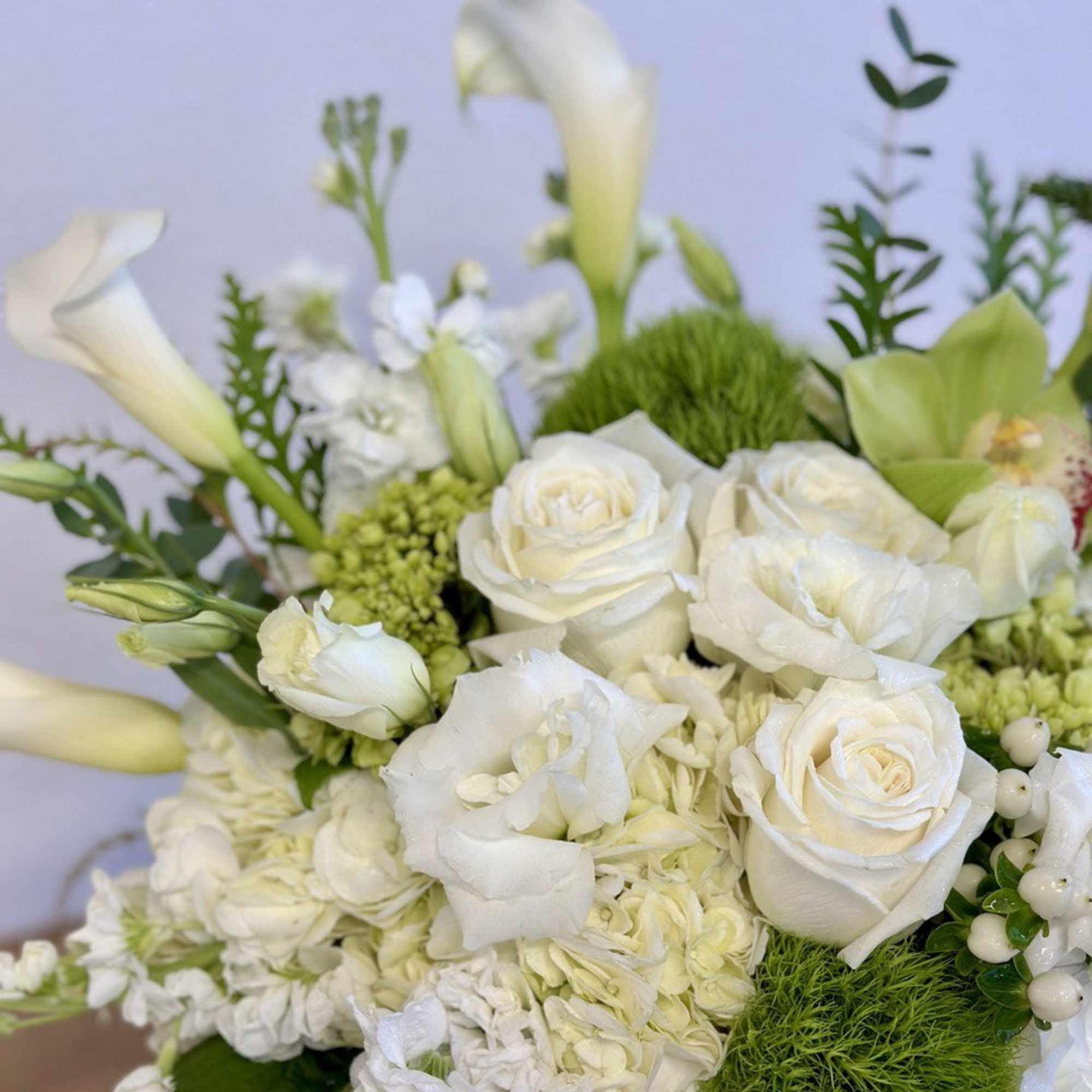 For an elegant and versatile flower arrangement perfect for any occasion, consider