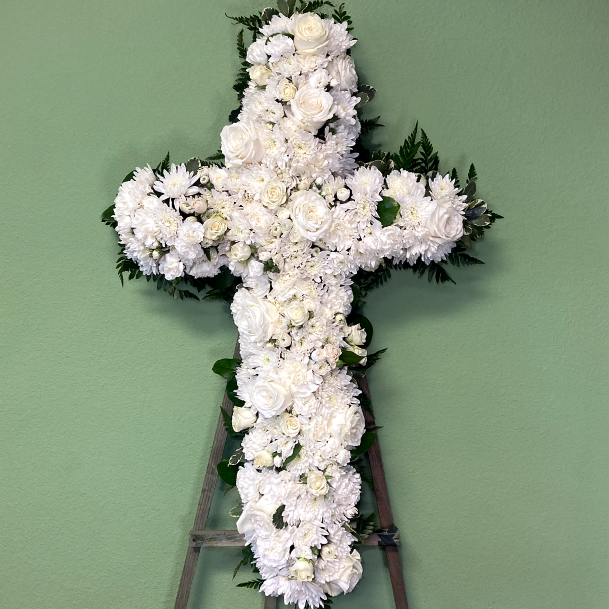 &#039;Eternal Faith&#039; is an elegant Standing Cross that arrives delivered on an