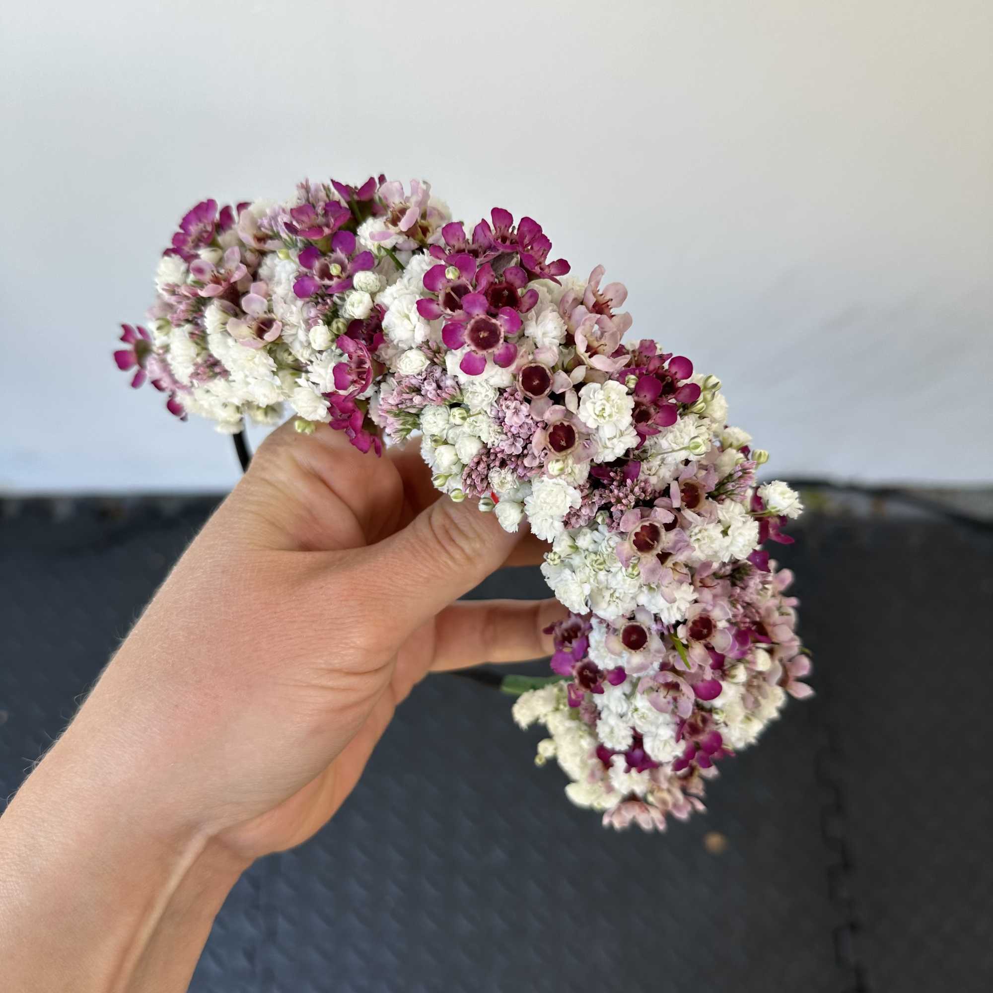 Get ready for your birthday with our unique head piece!

Fresh flowers well
