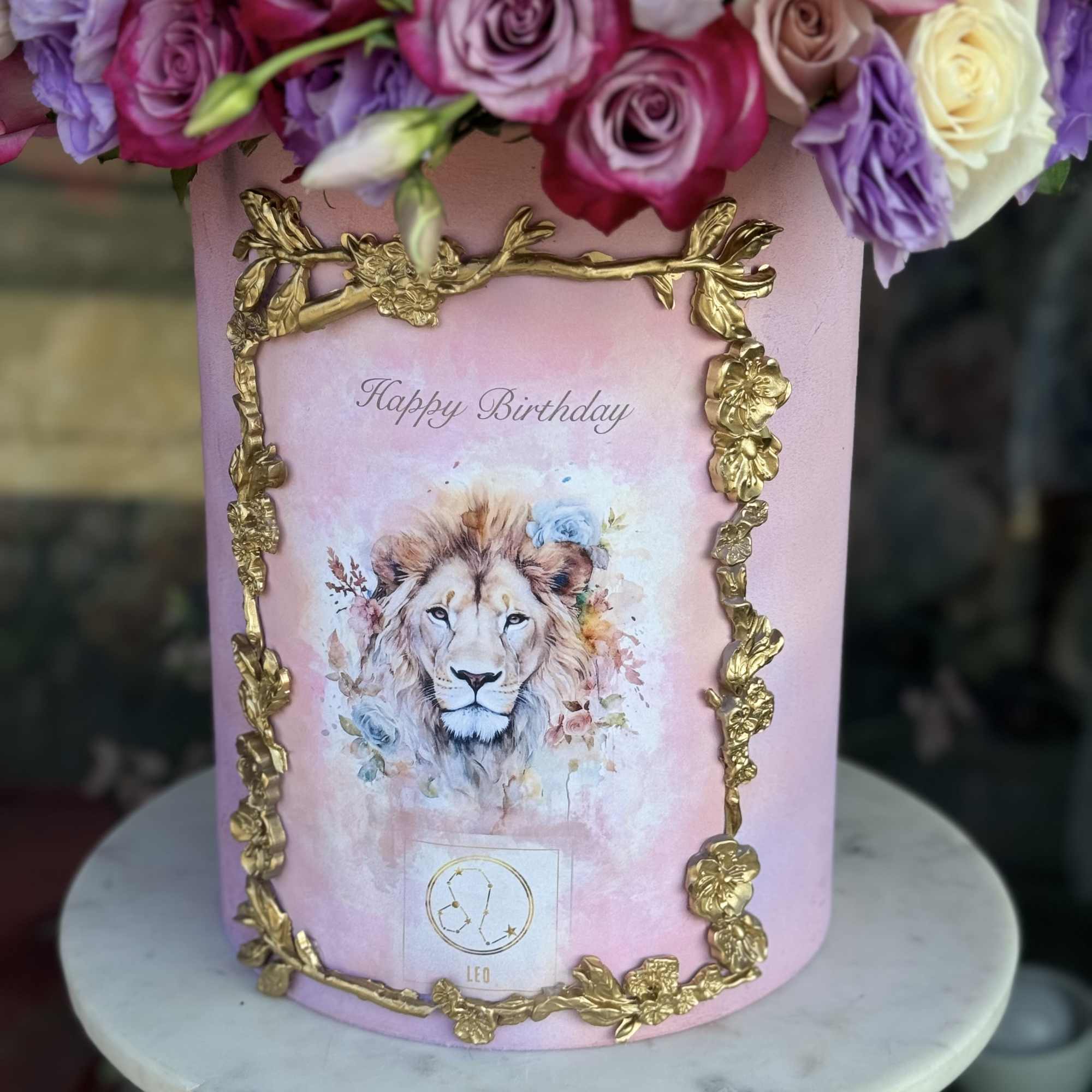 We gave this box for a special occasion. congratulate your loved one We gave this box for a special occasion. congratulate your loved one