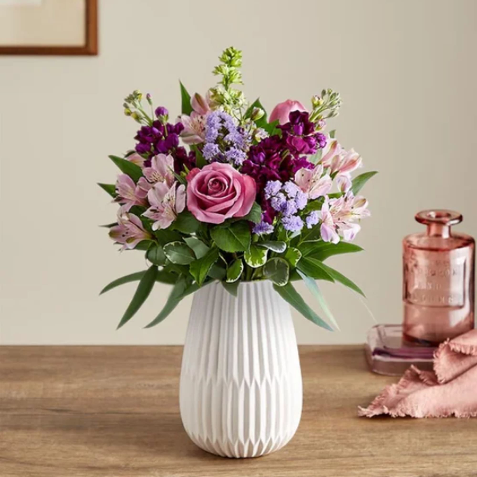 EXCLUSIVE Send a sweet, thoughtful expression with our everyday bouquet. Hand designed