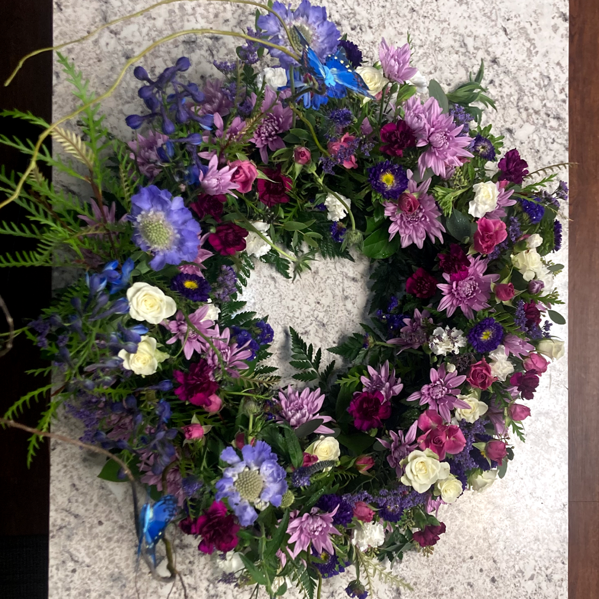 A heartfelt urn wreath that honors cherished memories with grace, showcasing an