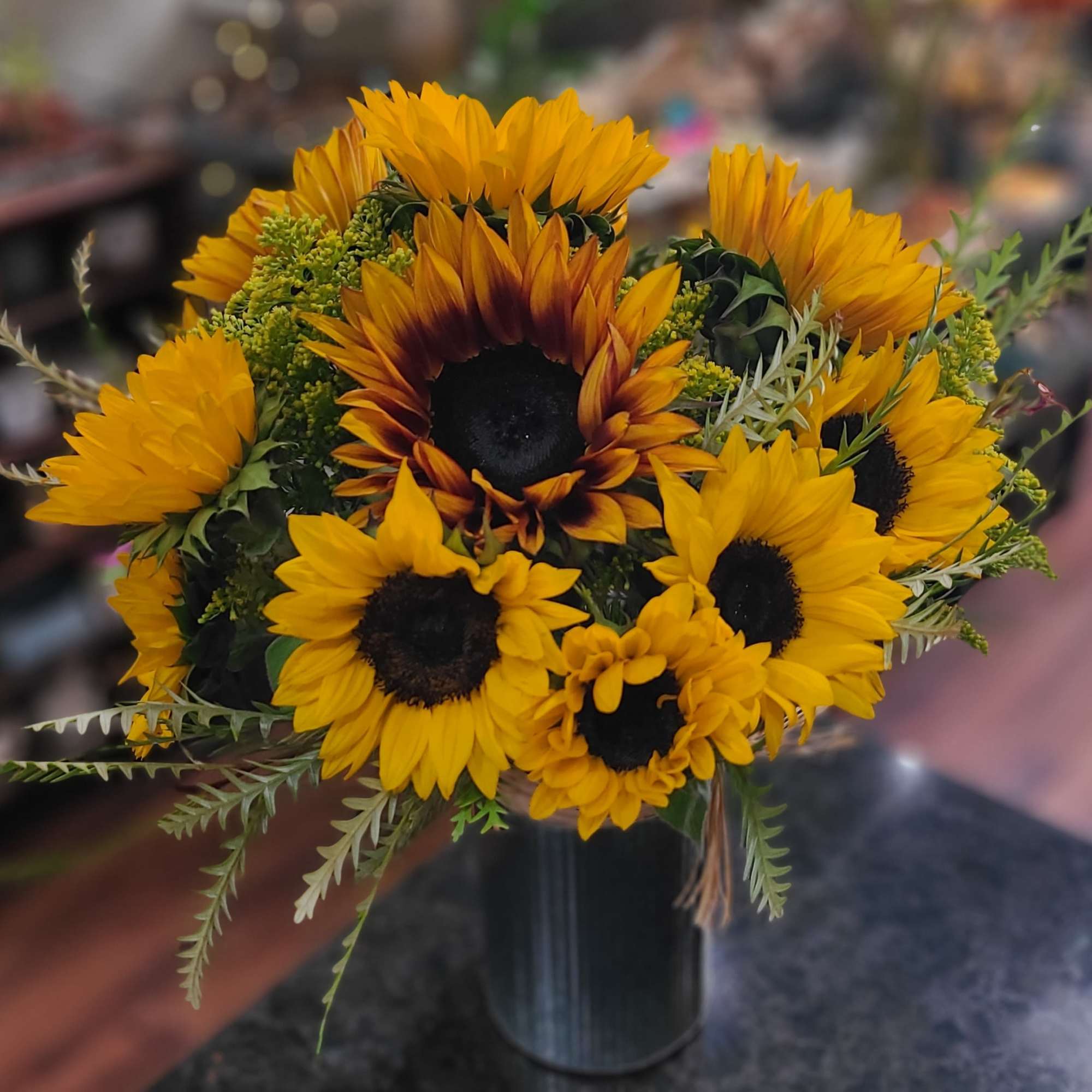 This is a medium sized arrangement designed with a 360 perspective. It