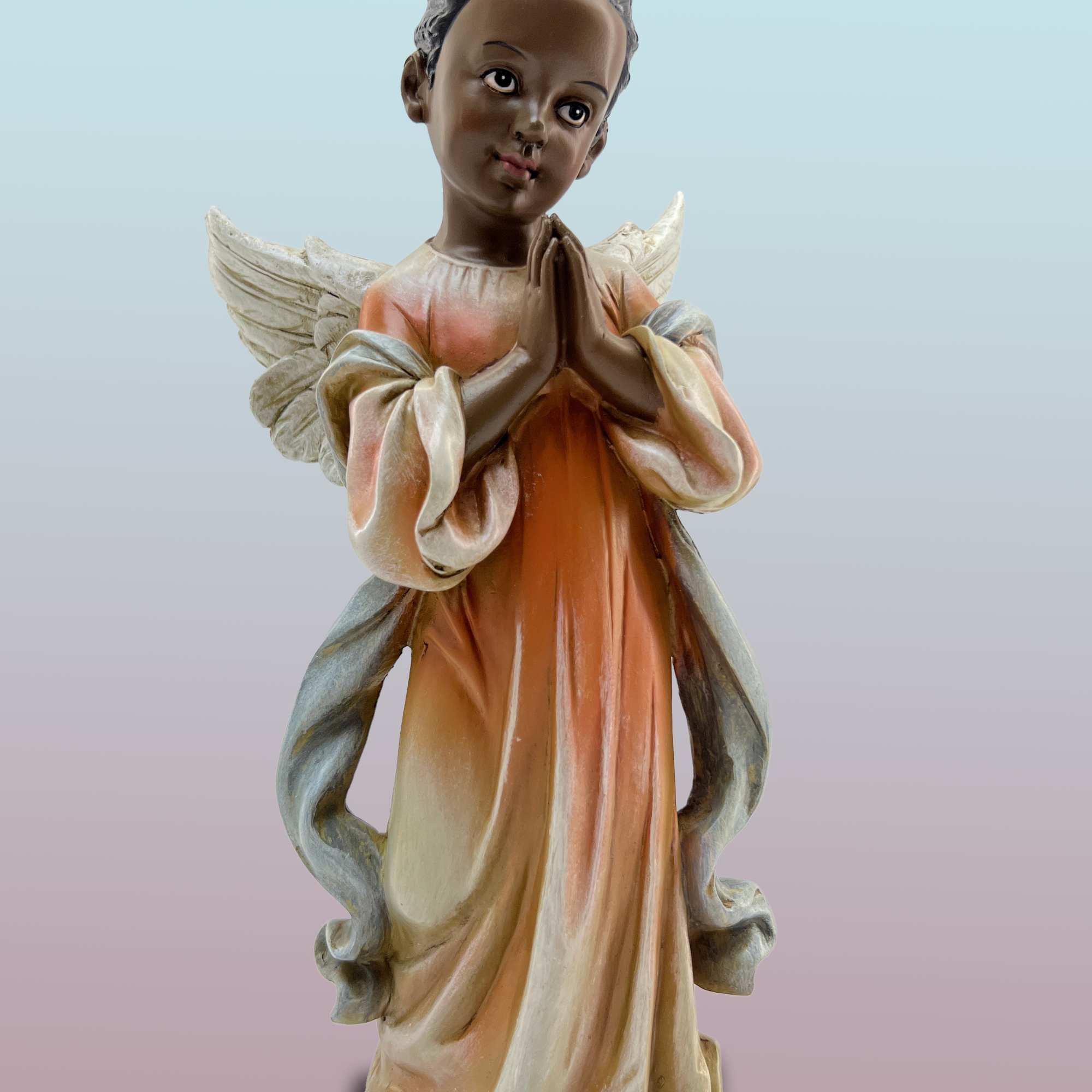 Resin sculpture
Can be bought separately or displayed within a floral arrangement. Resin sculpture
Can be bought separately or displayed within a floral arrangement.
