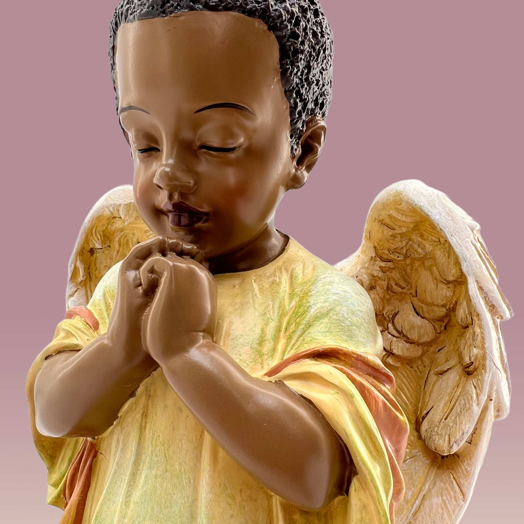 Resin sculpture
Can be bought separately or displayed within a floral arrangement. Resin sculpture
Can be bought separately or displayed within a floral arrangement.