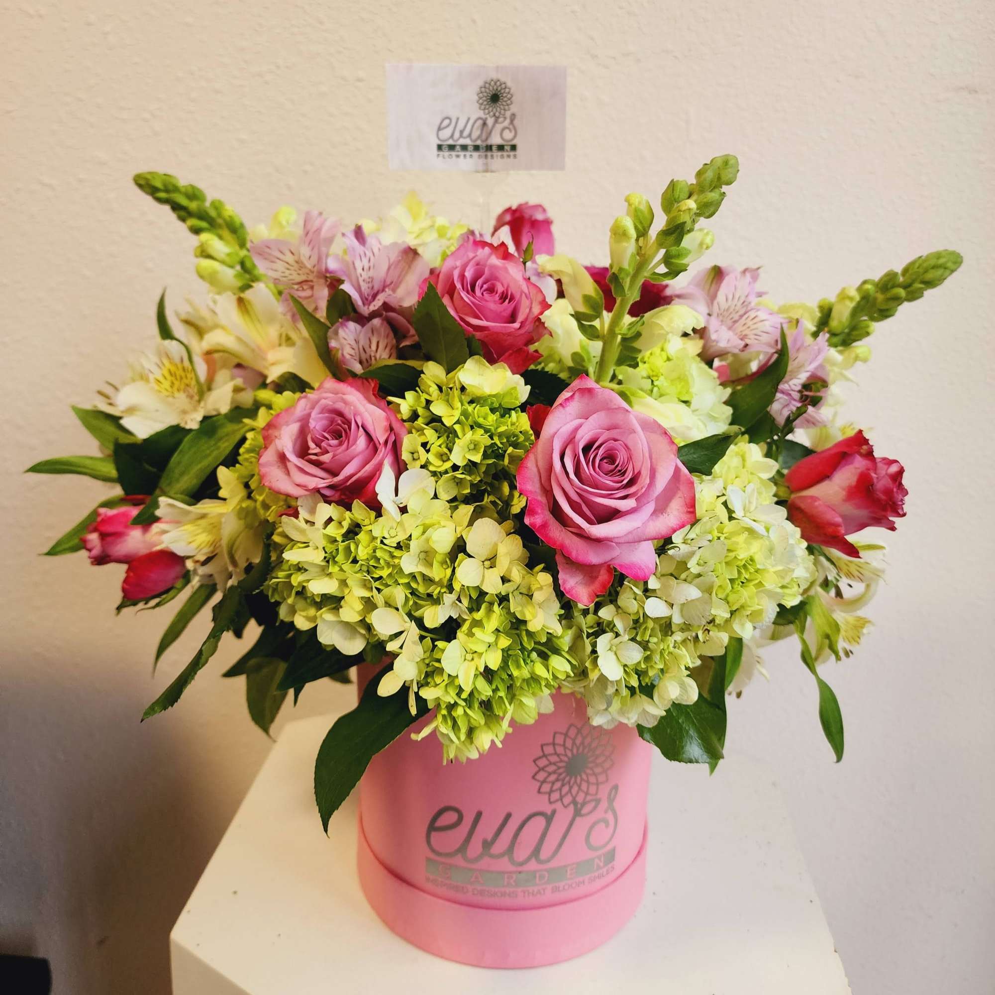 Echoing the essence of the &quot;Charming,&quot; arrangement, but this arrangement is for