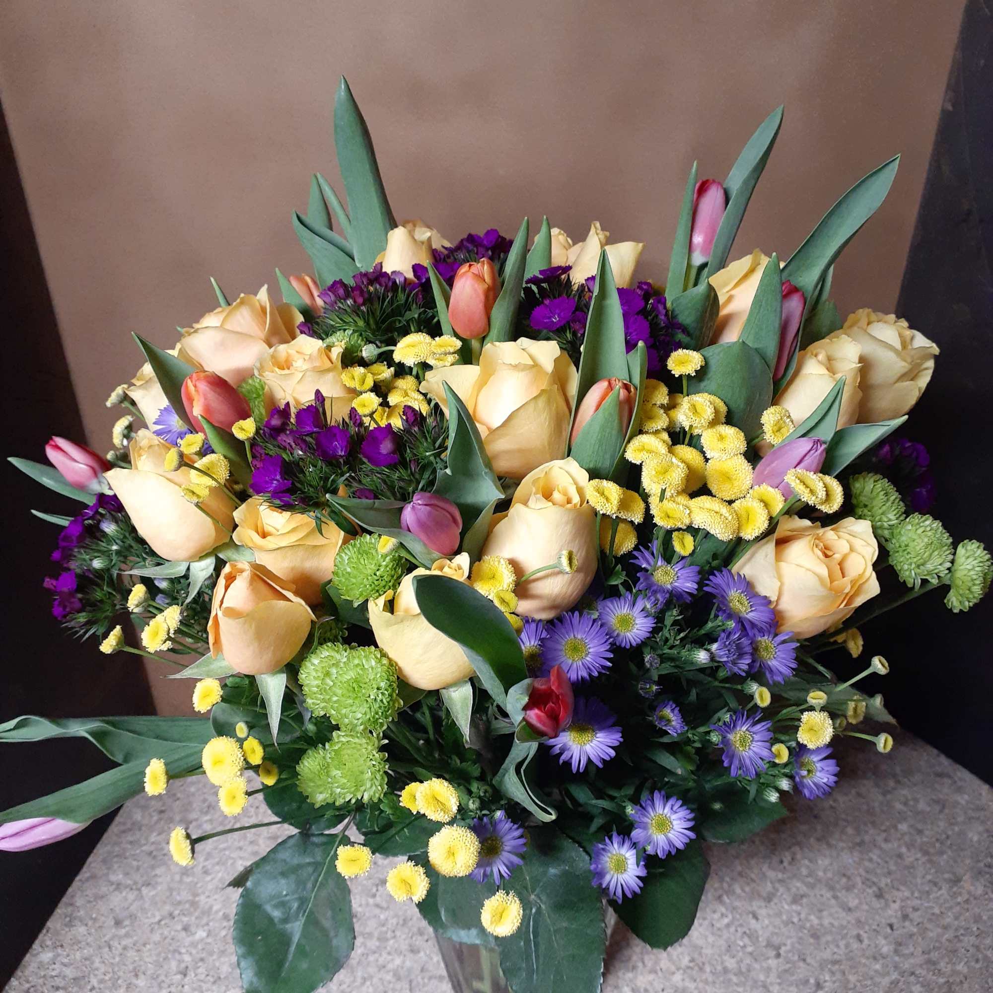 Delivered once a week
Flower arrangements of Designer&#039;s Choice in a vase
